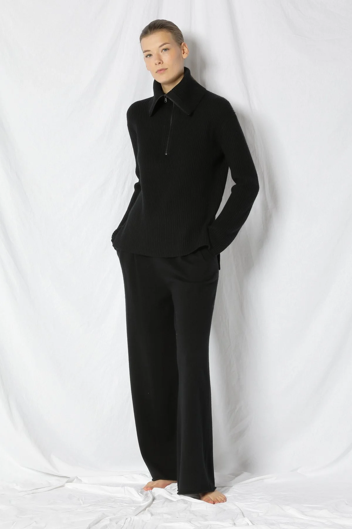 22066_BLACK_5964.JPG