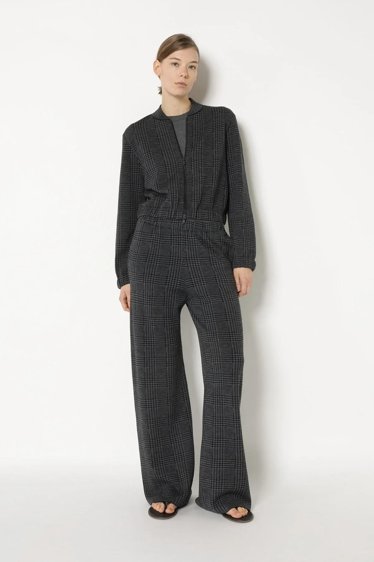 25042_BLACK + FLANELL_5033_web.jpg