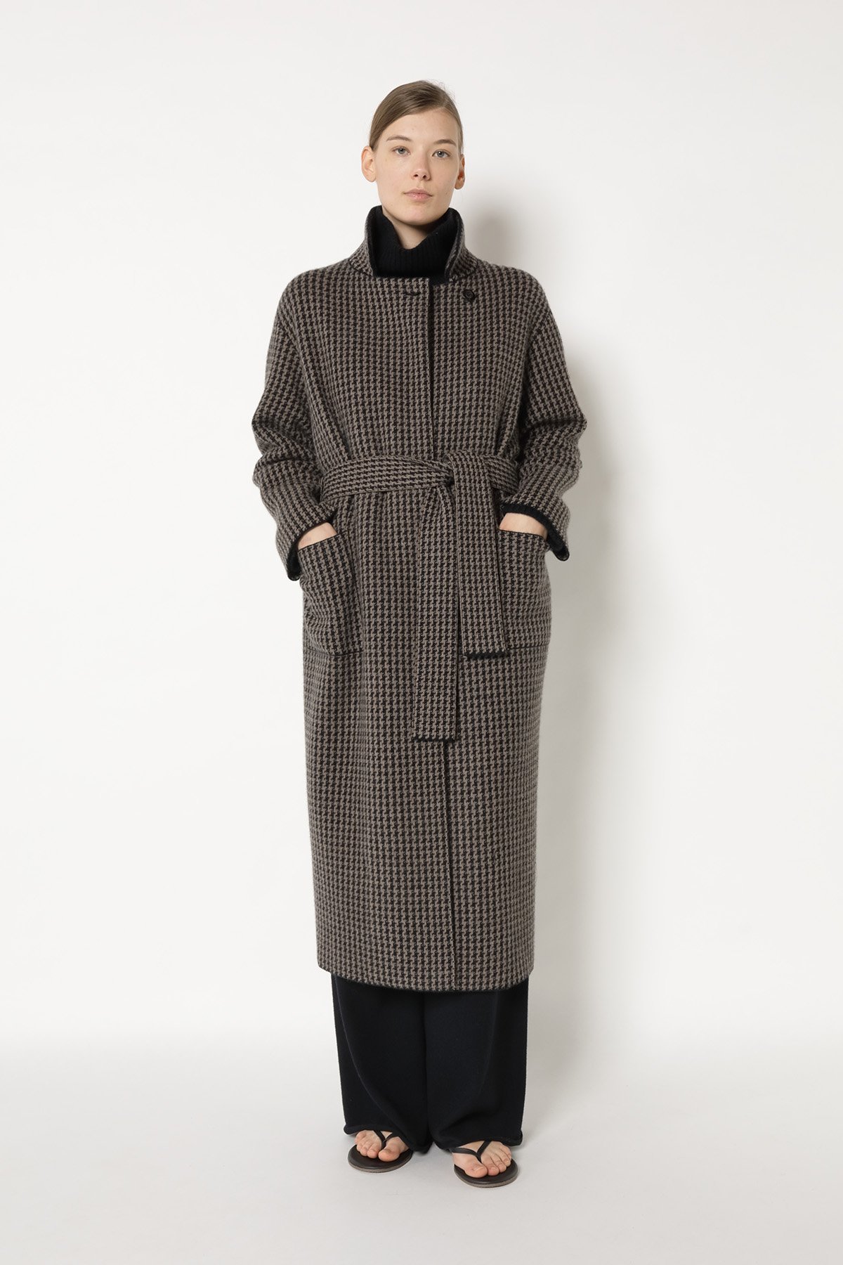 25065_BLACK + WOOD_6118_web.jpg