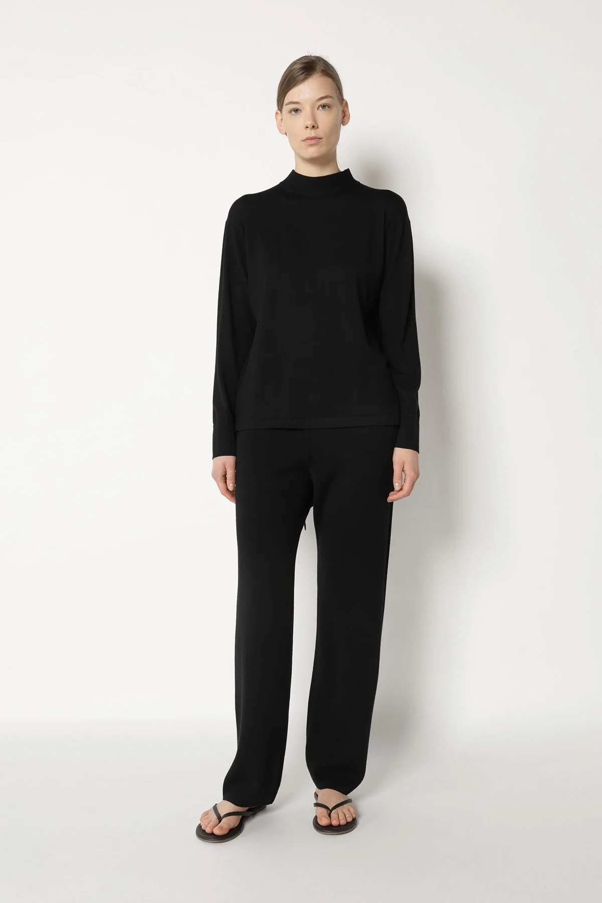 25029_BLACK_4608_web.jpg (Kopie)