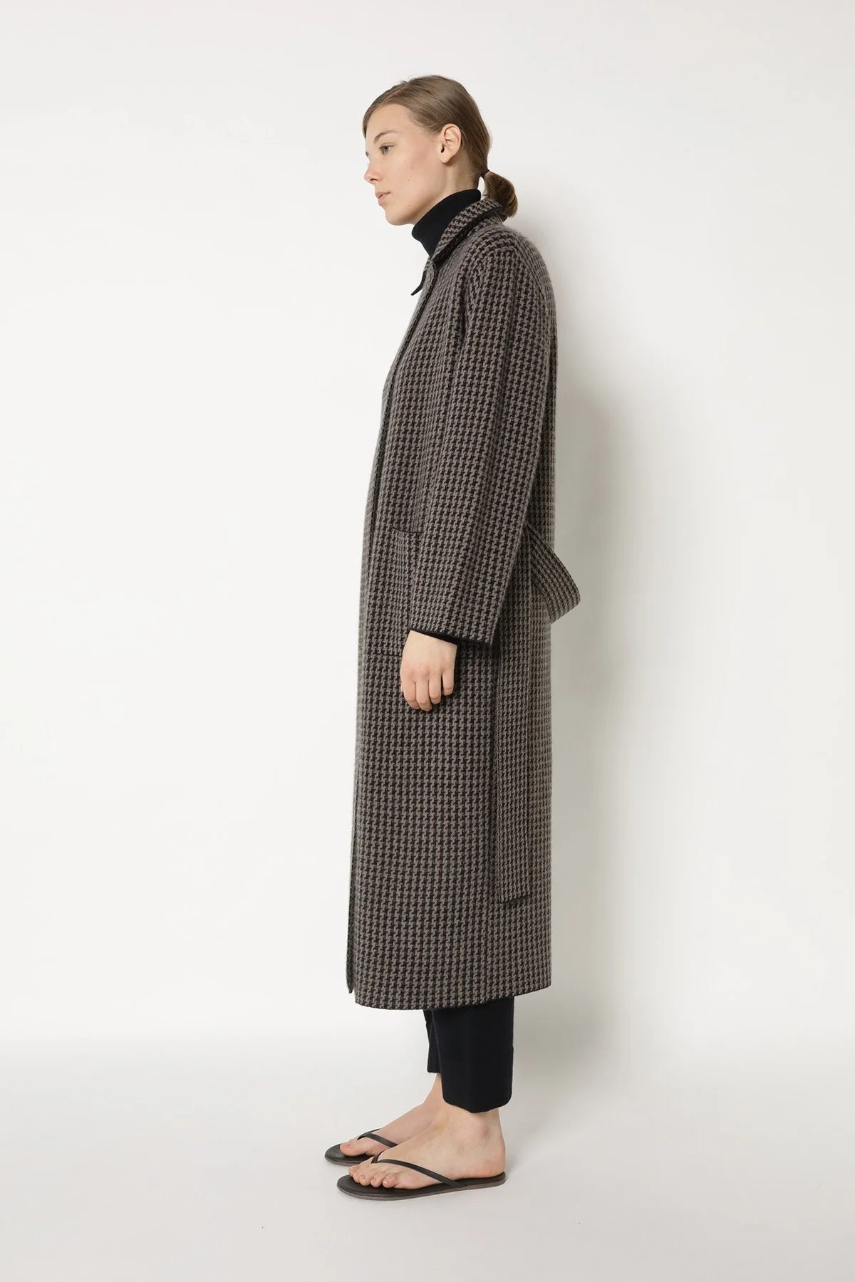 25065_BLACK + WOOD_5981_web.jpg