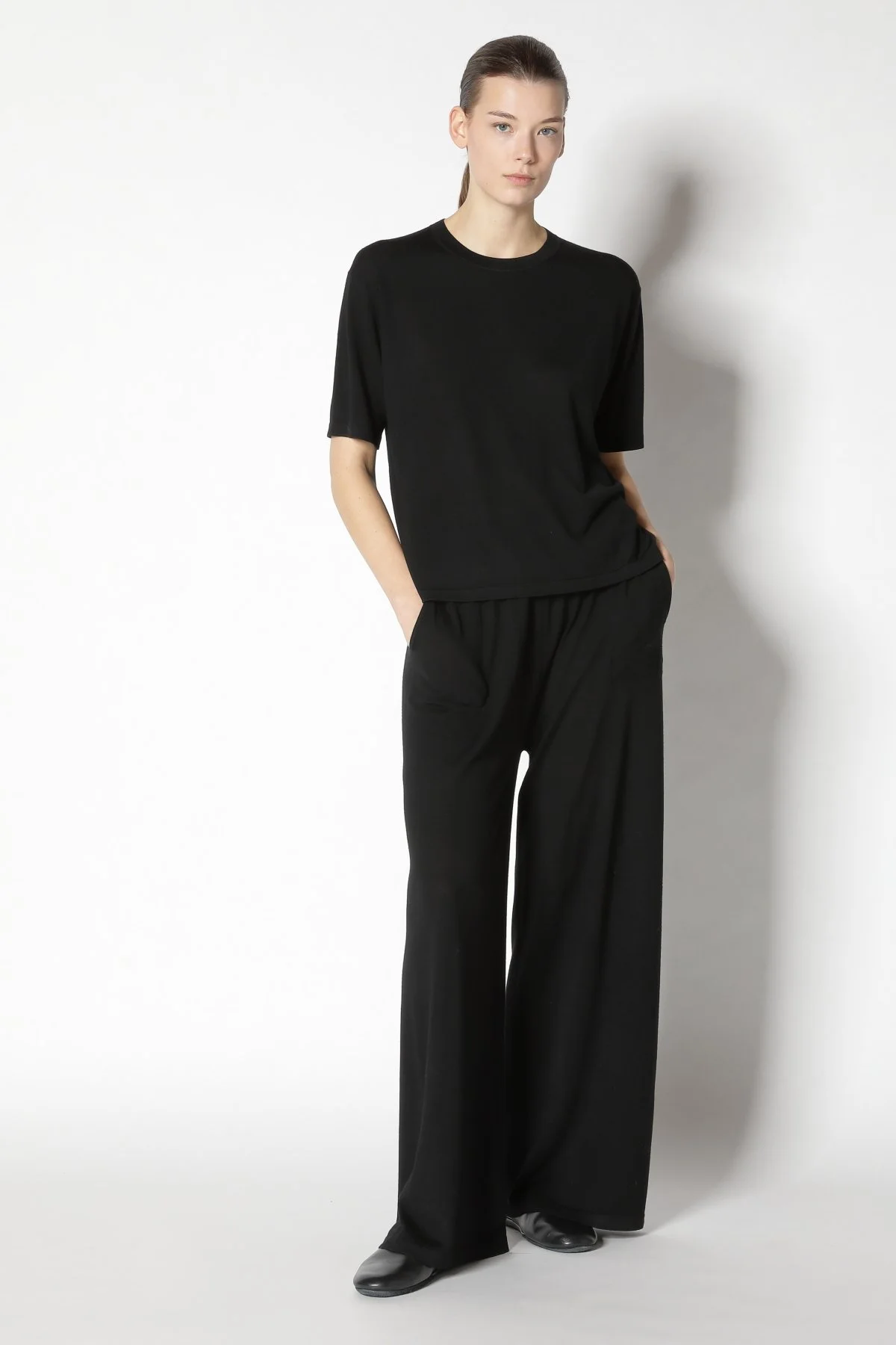 23037_Black_2077.JPG
