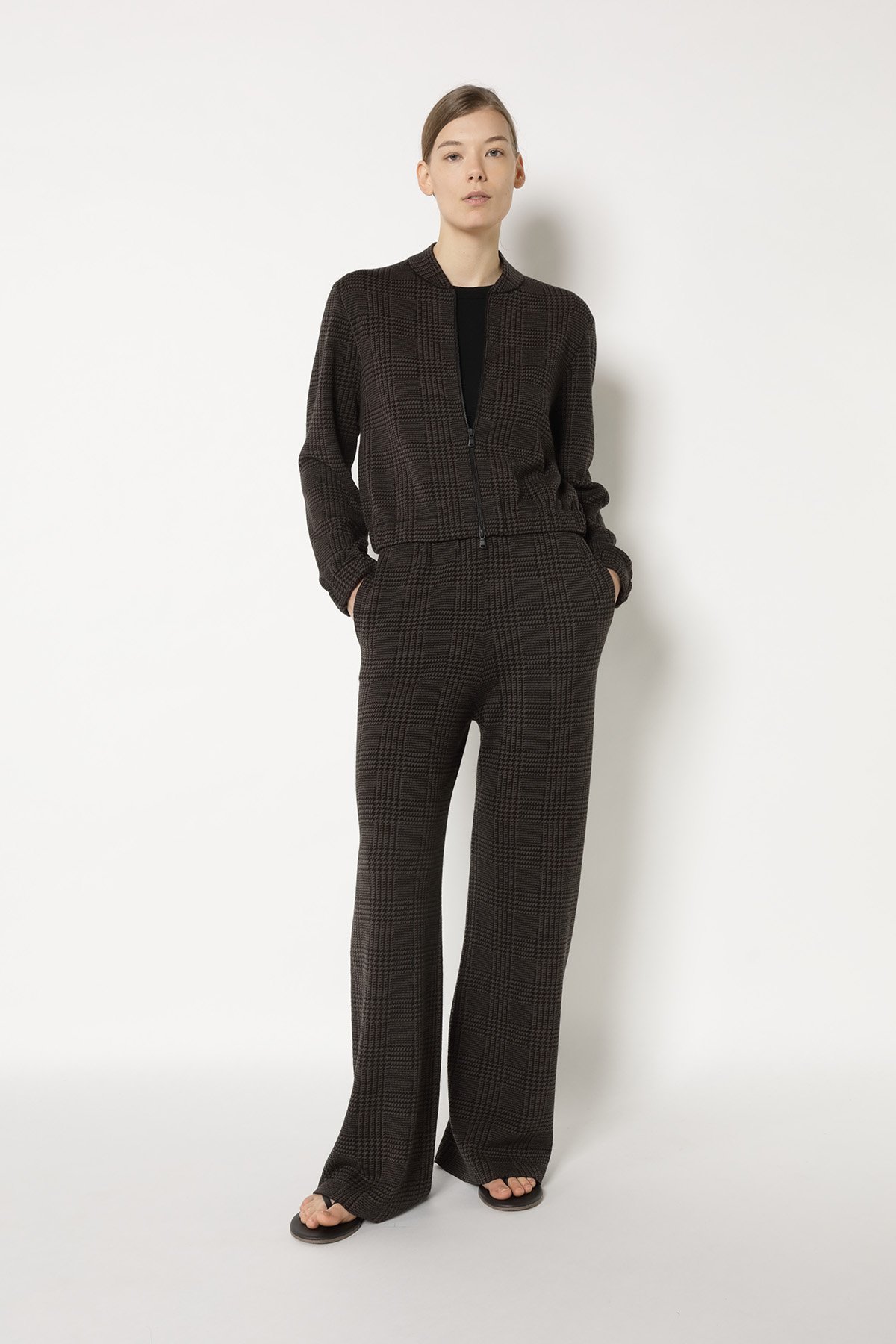 25042_BLACK + HAZEL__3483_web.jpg