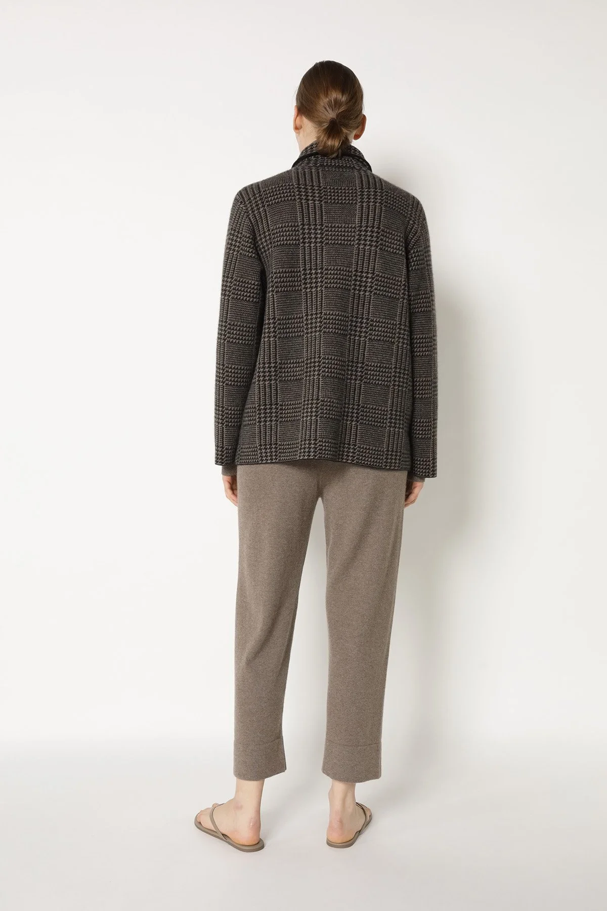 25066_BLACK + WOOD_6376_web.jpg