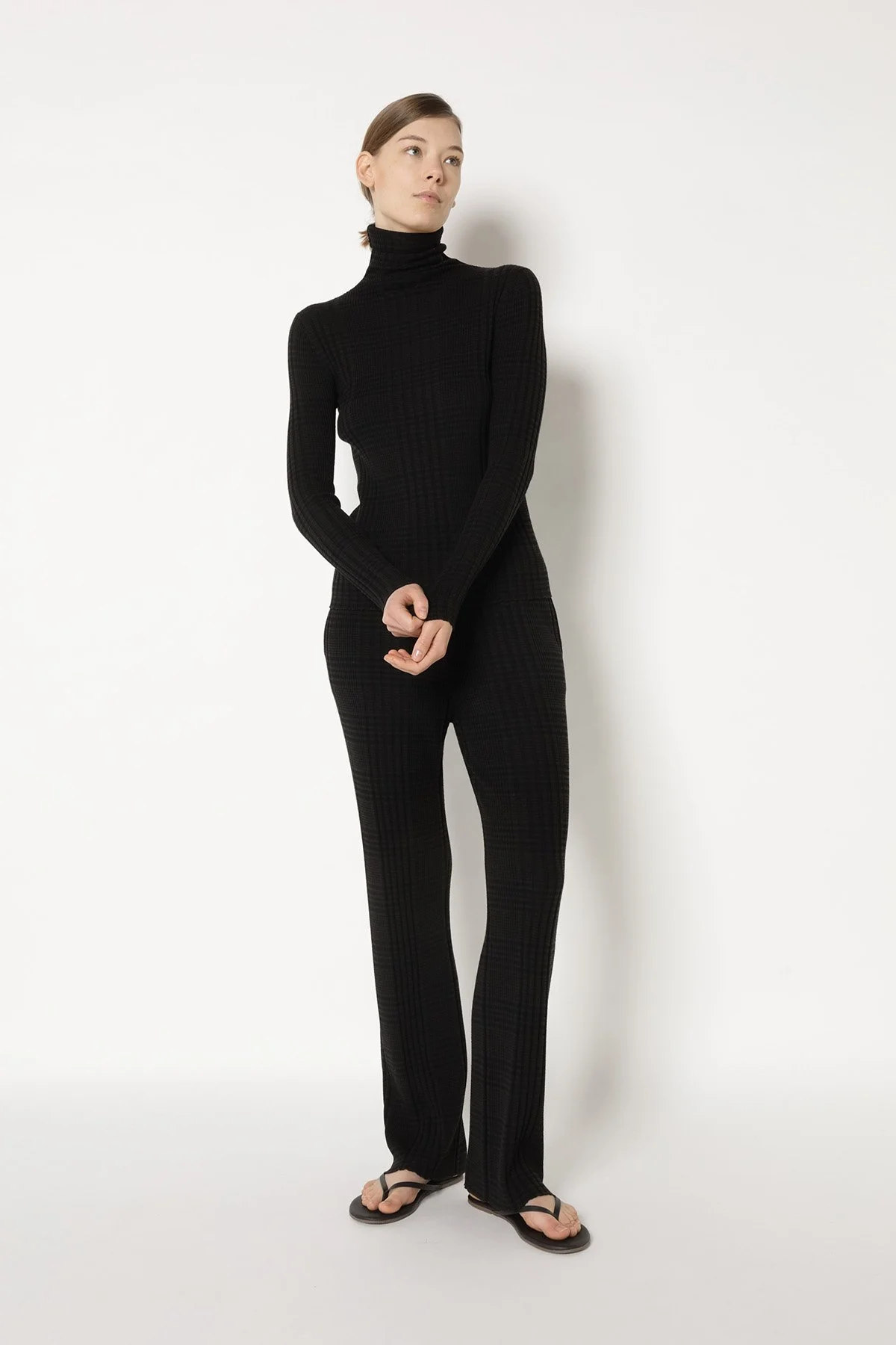 25037_EBON + BLACK__3765_web.jpg (Kopie) (Kopie)
