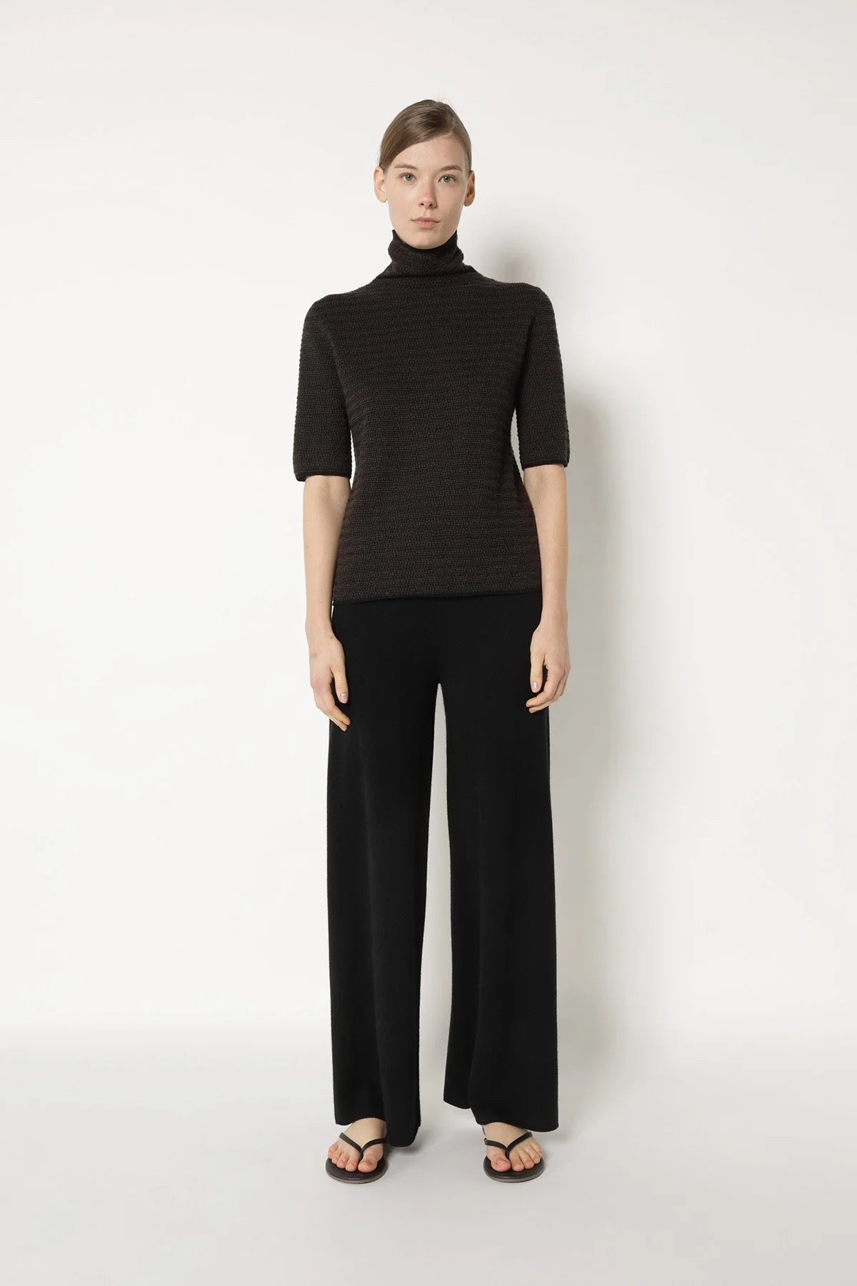 25011_BLACK + CEDAR_1410_web.jpg (Kopie)