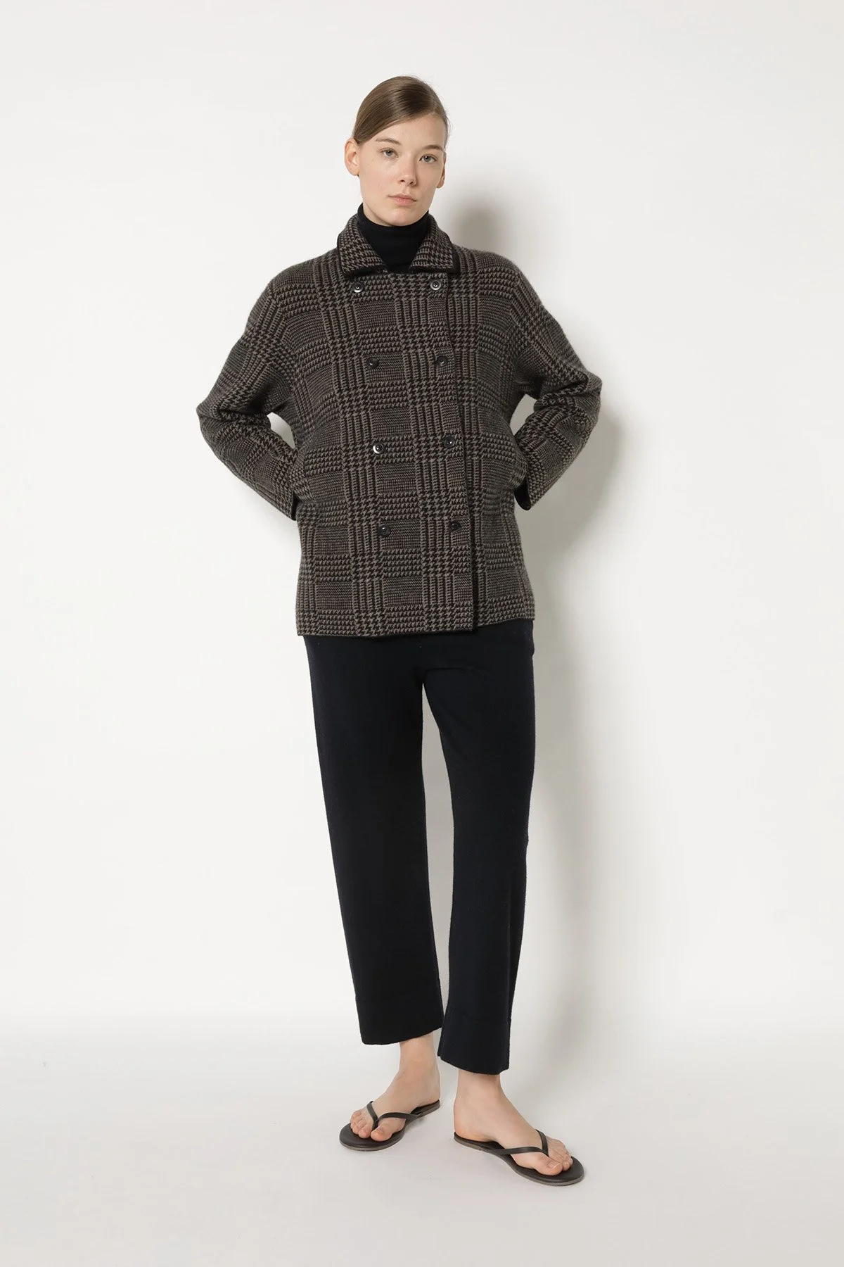25066_BLACK + WOOD_6025_web.jpg