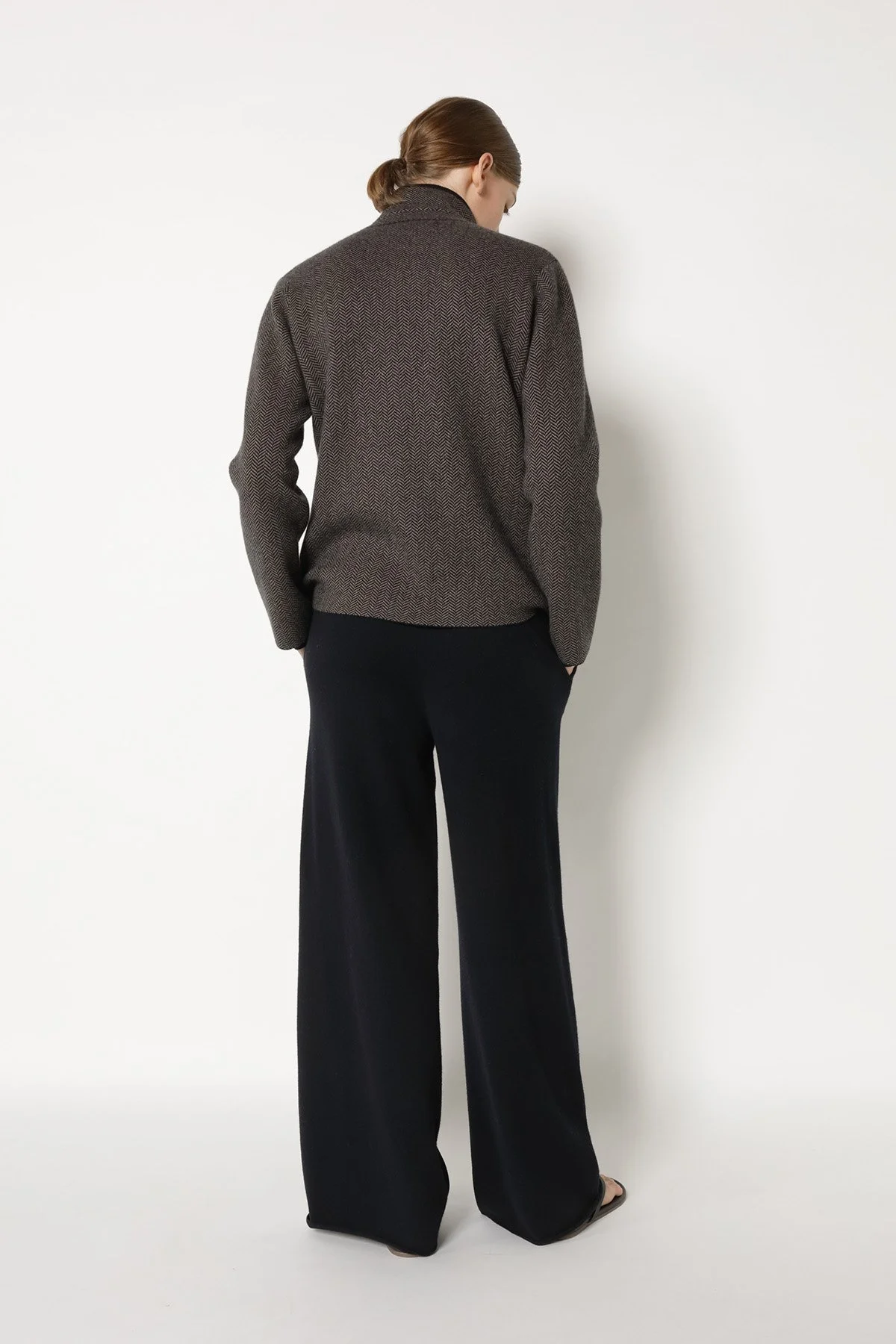 25063_BLACK + WOOD_6065_web.jpg