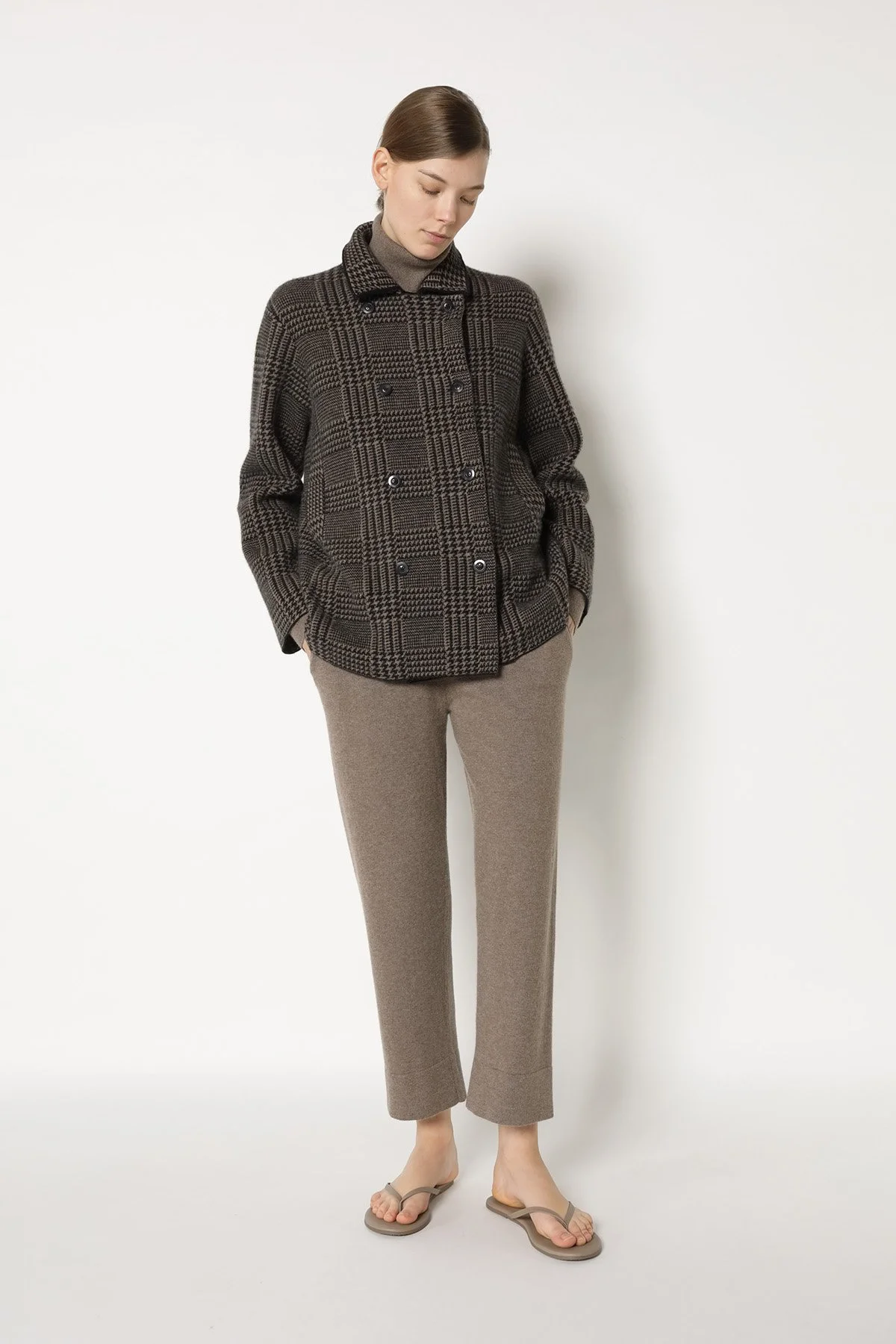 25066_BLACK + WOOD_6373_web.jpg