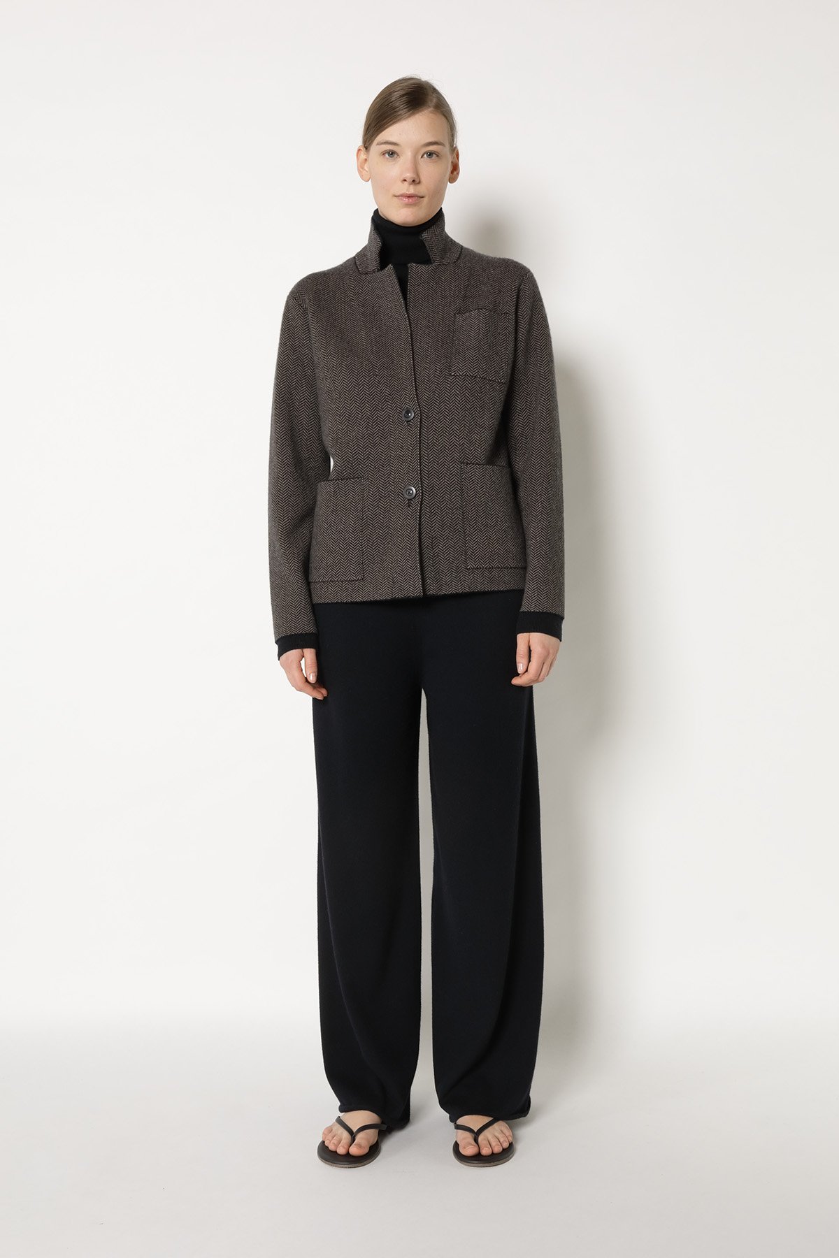 25063_BLACK + WOOD_6062_web.jpg