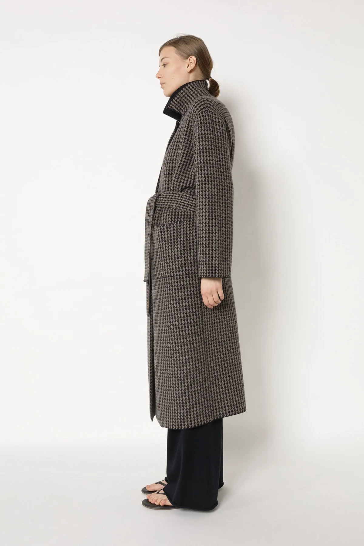 25065_BLACK + WOOD_6120_web.jpg