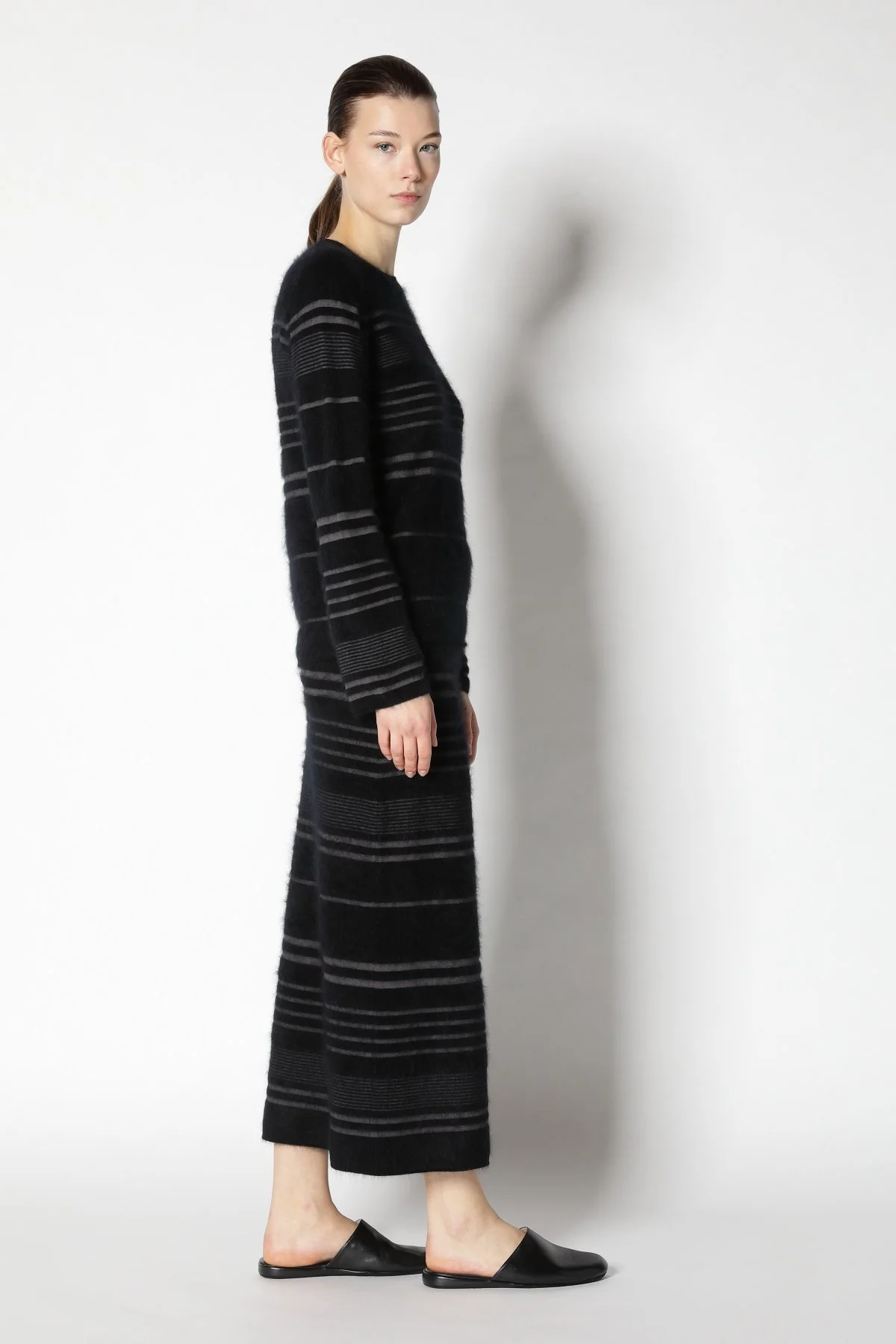 23011_Black + Ash_0379.JPG