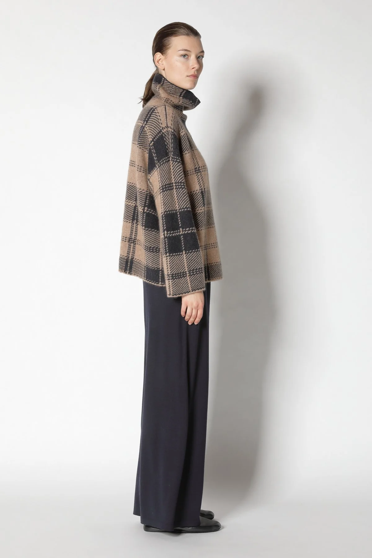 23019_Hay + Midnight_1158.JPG