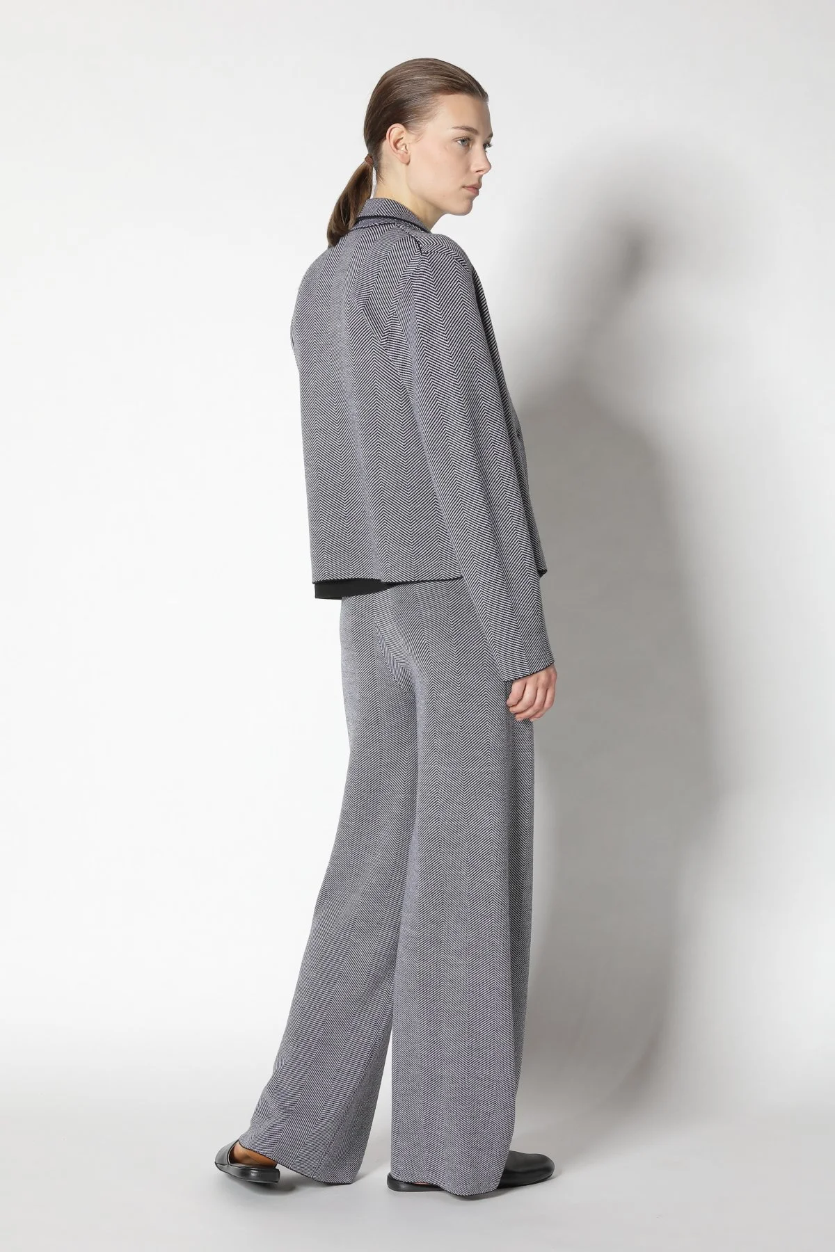 23050_Black + Luna_1840.JPG