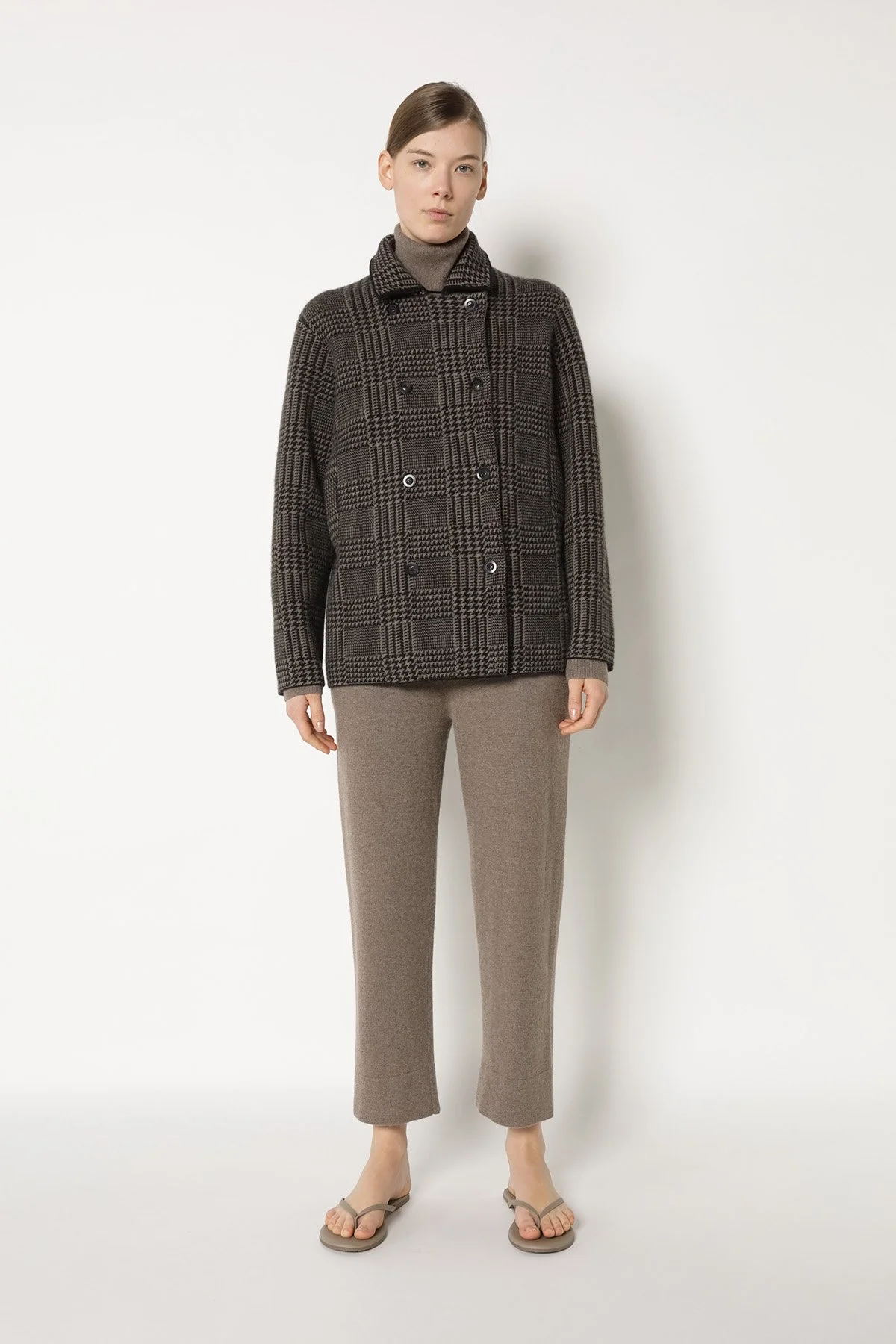 25066_BLACK + WOOD_6374_web.jpg