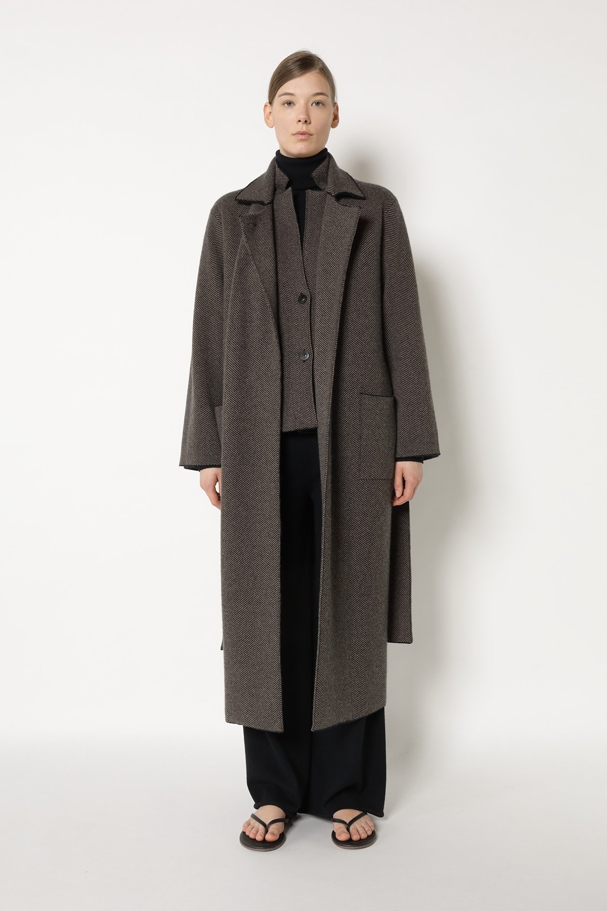25061_BLACK + WOOD_6070_web.jpg (Kopie)