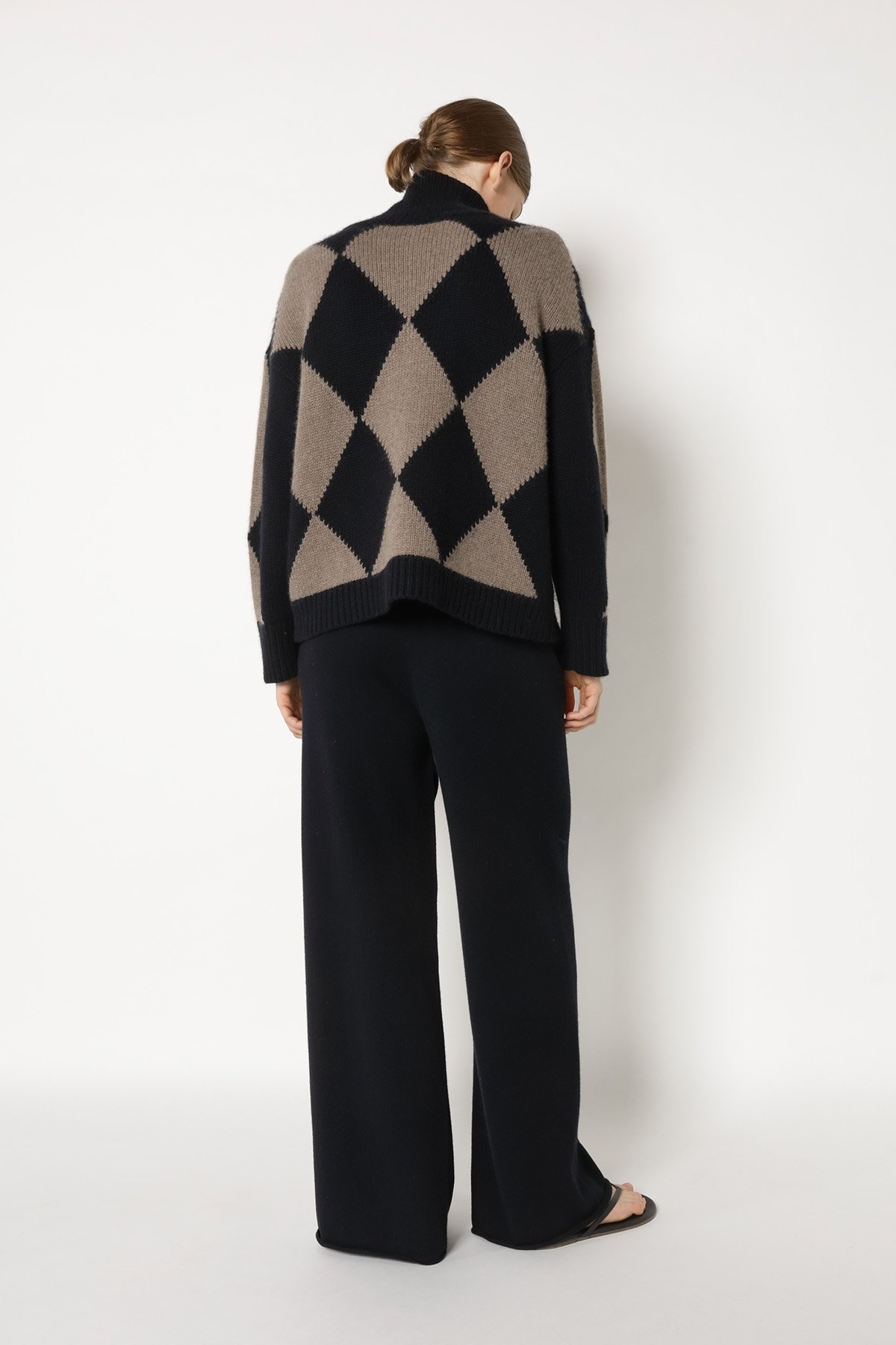 25068_BLACK + WOOD_6095_web.jpg (Kopie)