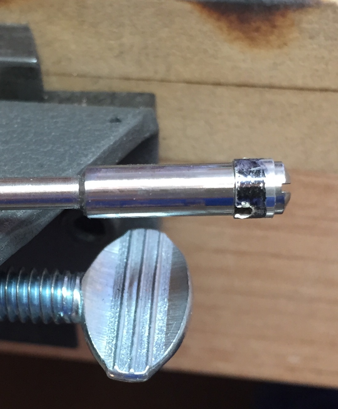 rEMOVING FLASH FROM FILING AND REFINE THE SURFACE