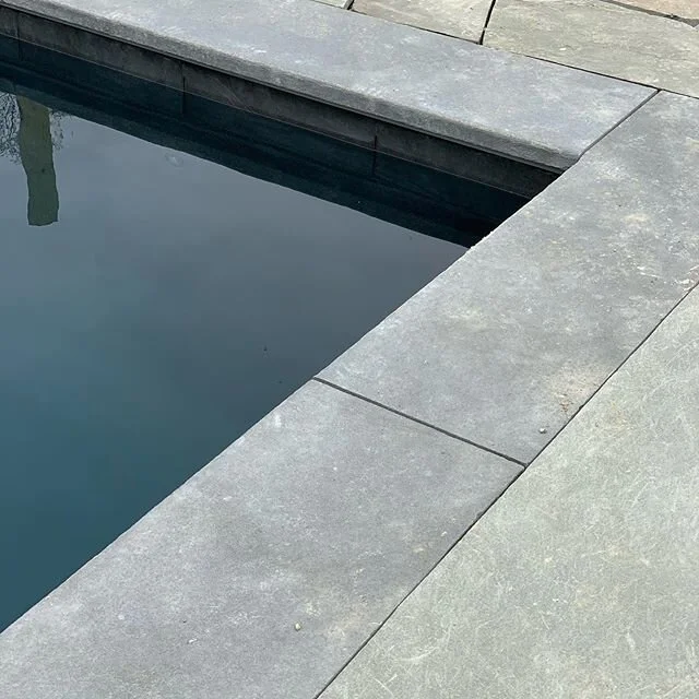 An elegant swimming pool set in the hills of Hope, NJ 
Landscape Architecture by @jkestandco 
Installation by @mattruskent 
#swimmingpools #bluestonepatio #pergola #outdoorkitchen #landscapedesign #landscapearchitecture #landscapearchitect #finegarde