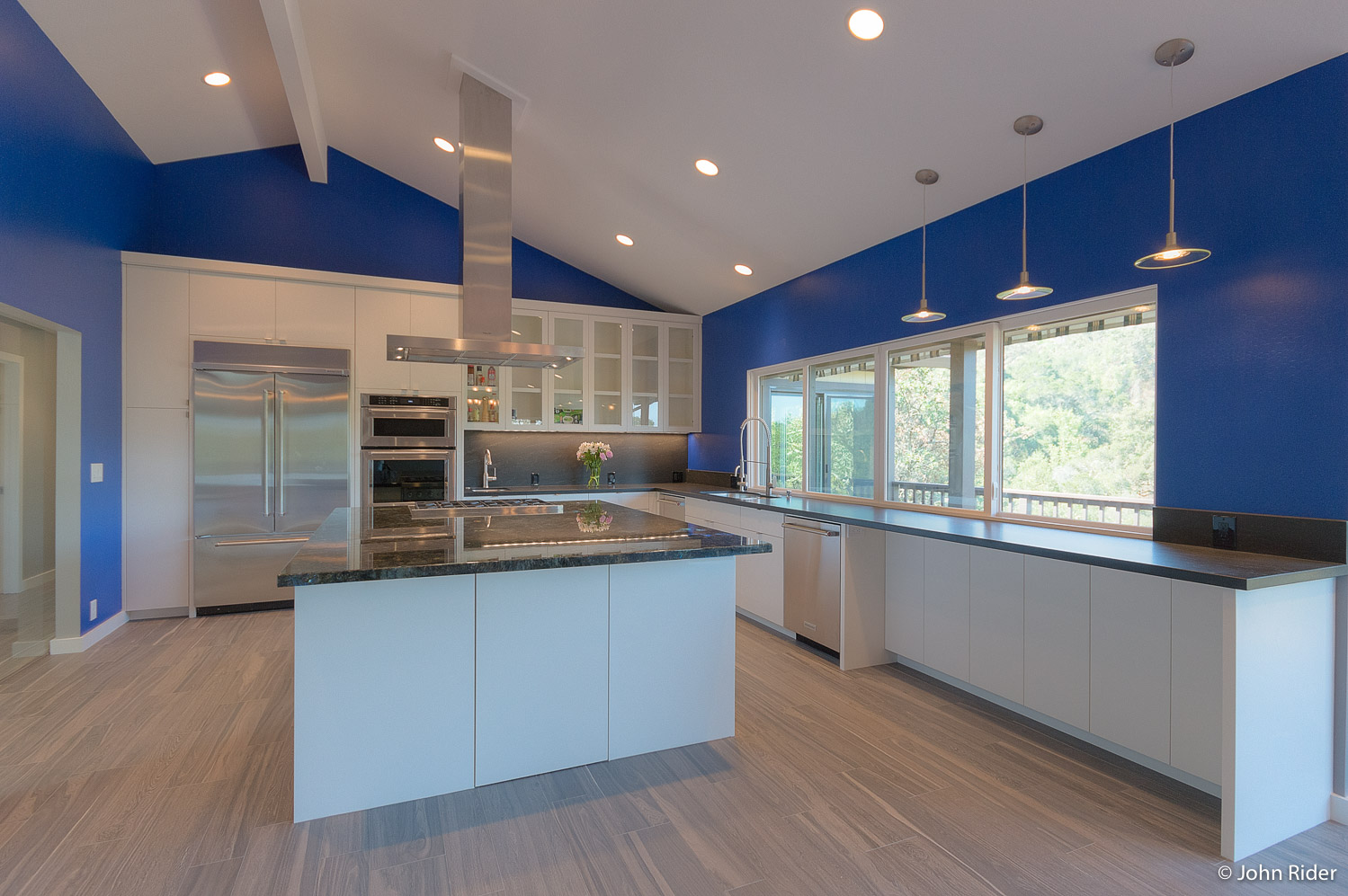 Edgerton Road • Los Altos Hills, CA