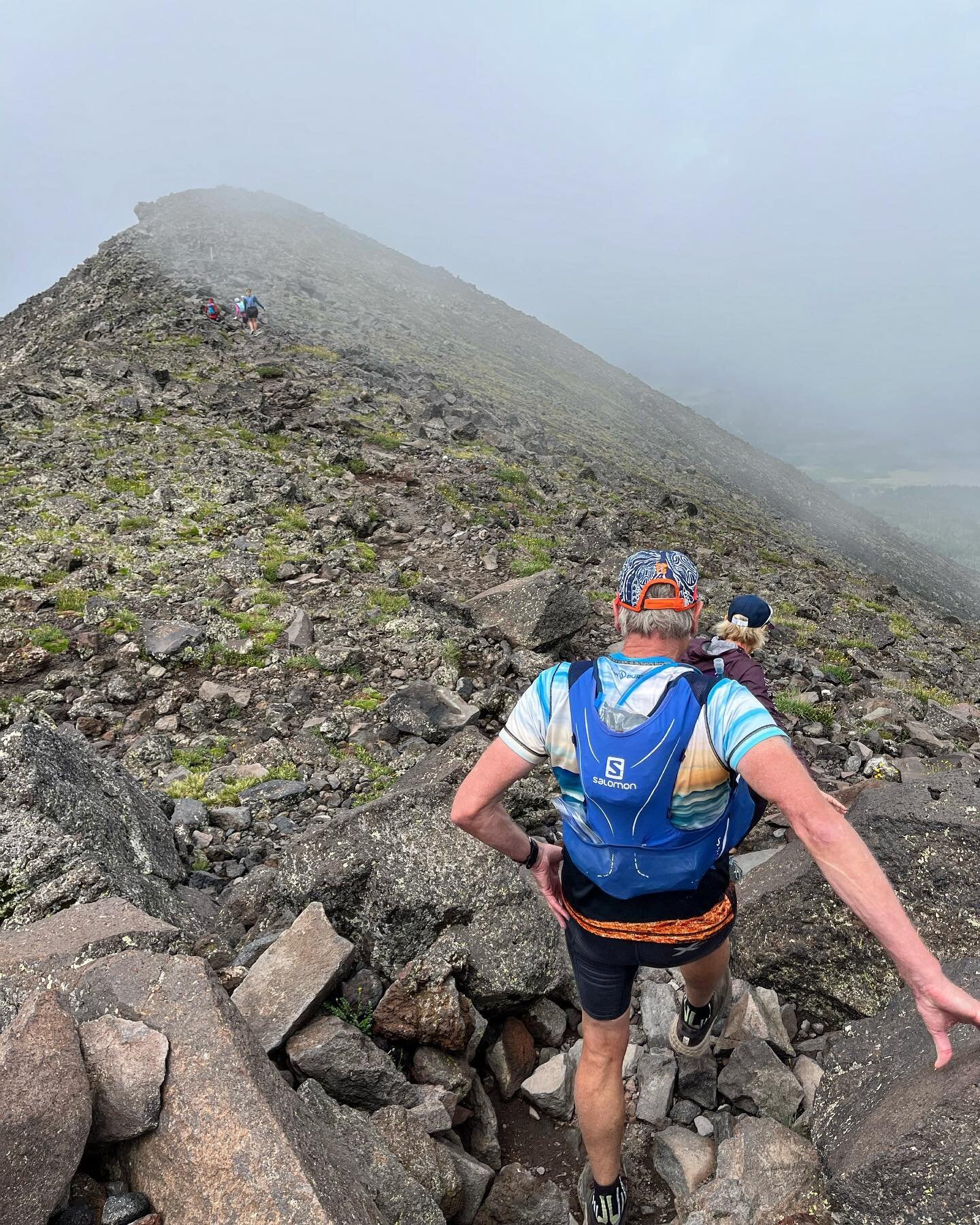 This. We train for this. 
What&rsquo;s your why? Do you love the challenge or the mental clarity or simply experiencing nature? Or is it a little of all of it? 

#whatsyourwhy #trailrun #ultrarunning #mountains #getoutthere