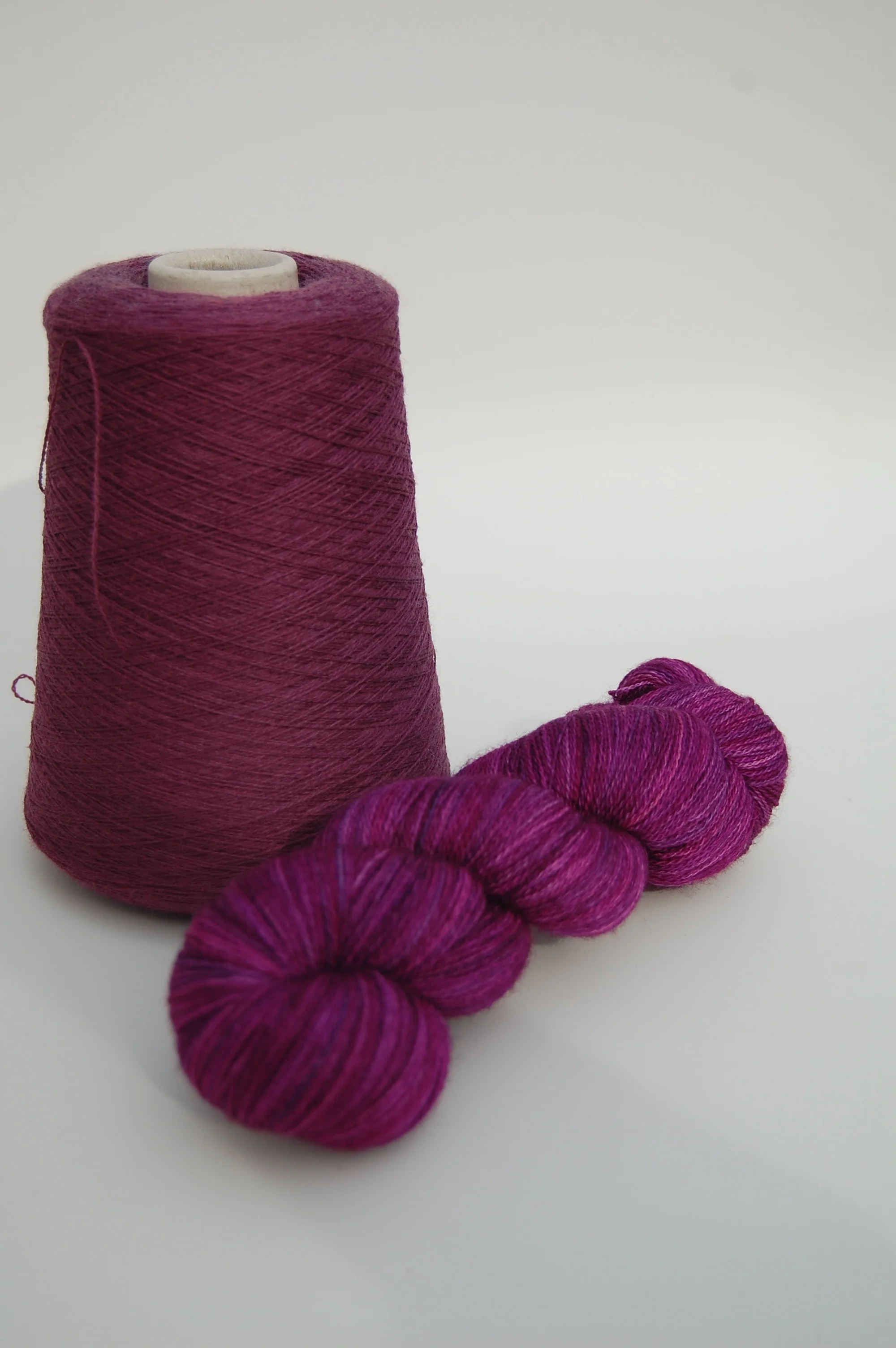 hand-dyed superwash merino wool and fine organic wool wefts
