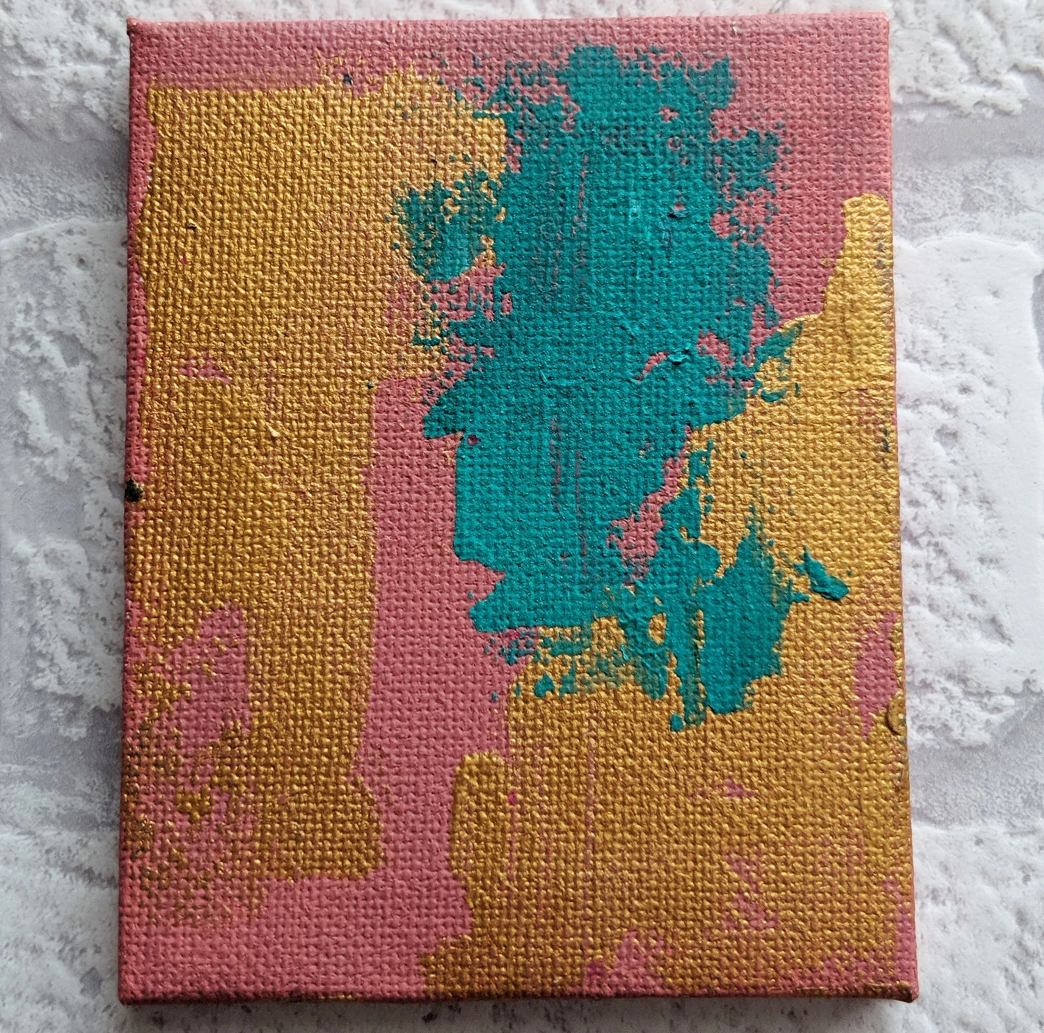 pink-graffiti-canvas-shop-kirandeep-bassan.jpg