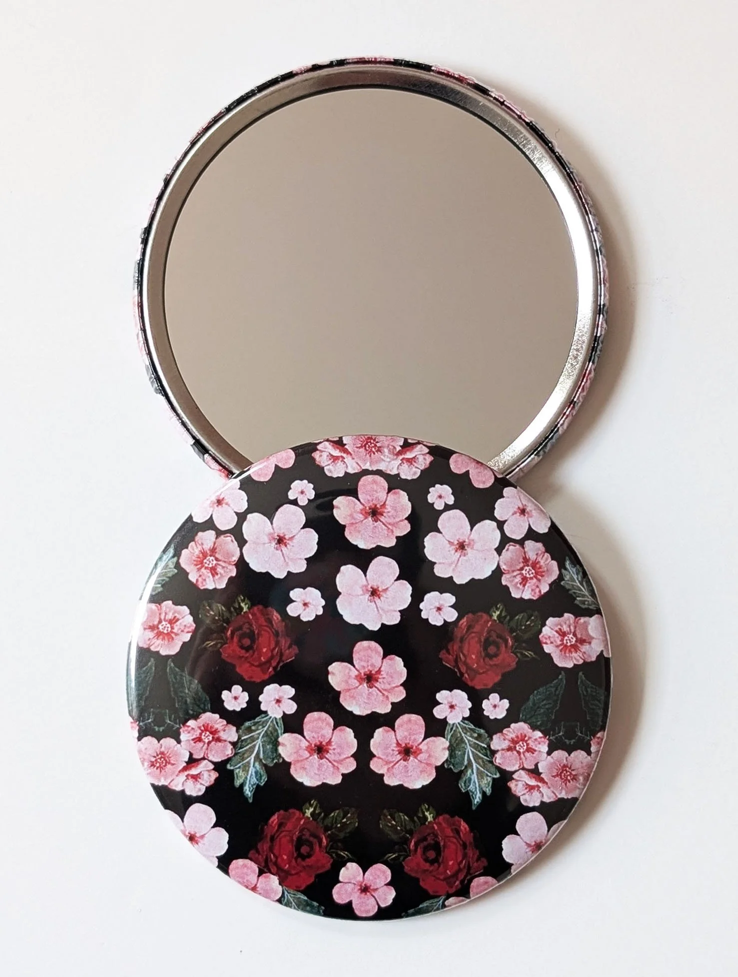 rose-pocket-mirror-kirandeep-bassan-xmas.jpg