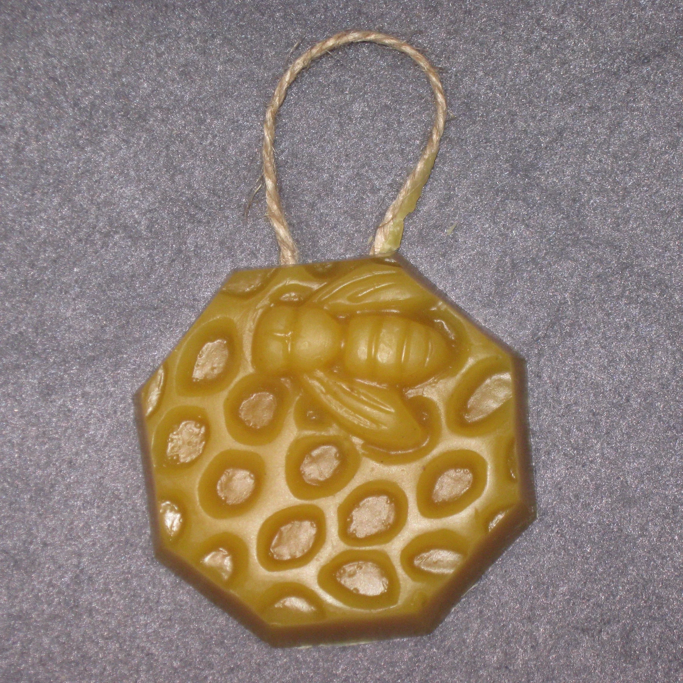beeswax.ornament.bee-on-comb.jpg
