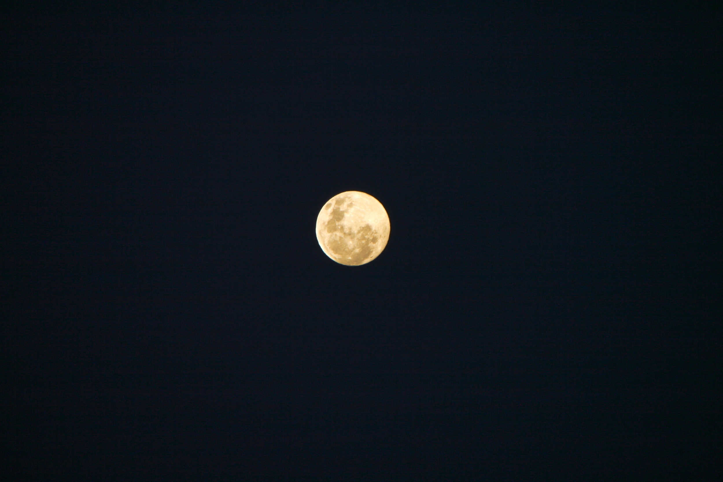 Moon BEST -Clear Shot IMG_7835.jpg