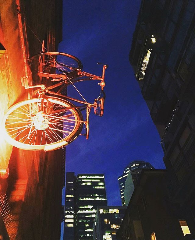 We too love Melbourne laneways @longyillian 😍
