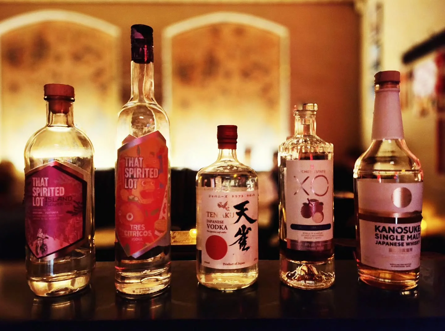 Playing with some new staples this week.

Let us spoil you with some tasty base notes in delicious beverages or straight up!
.
.
.
.
.
#ginlovers #lychee #vodka #classiccocktails #moderntwist #singlemaltwhisky #Australianmade #XO #goldstandard #premi