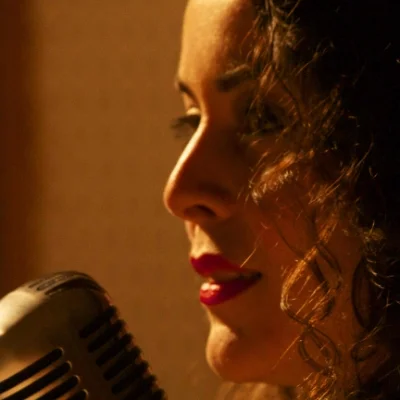 Creative Empowerment Coach and performer DIANA RIVERA sets hearts on fire. 