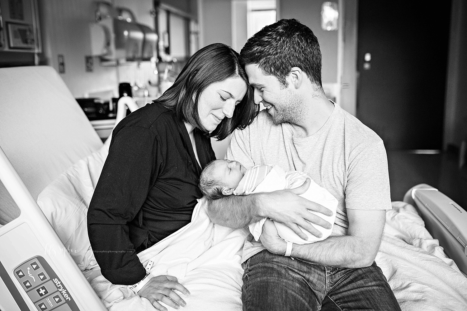 atlanta-georgia-natural-light-studio-grant-park-baby-girl-hospital-photos-newborn-photographer_0385.jpg