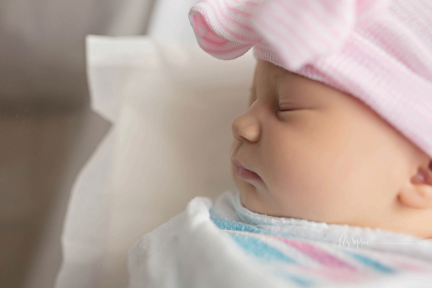 atlanta-georgia-natural-light-newborn-baby-piedmont-hospital-session-lifestyle_0570.jpg