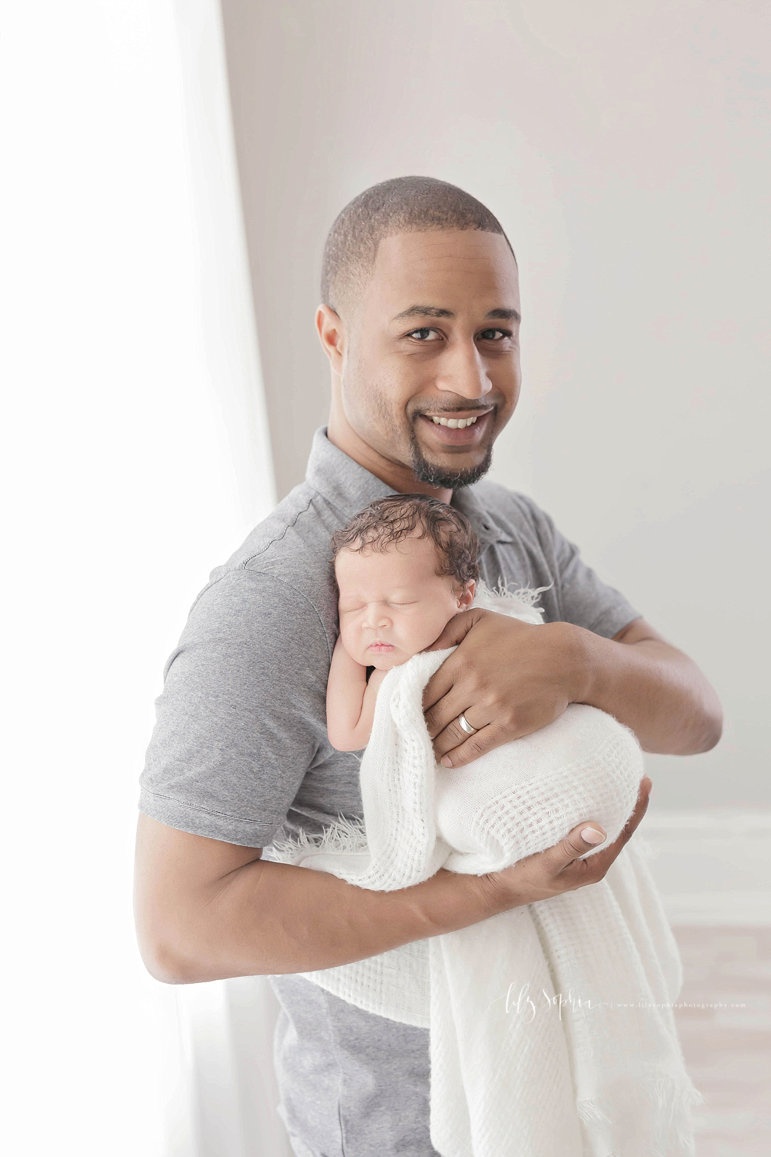 atlanta-georgia-natural-light-newborn-baby-piedmont-hospital-session-lifestyle_0616.jpg