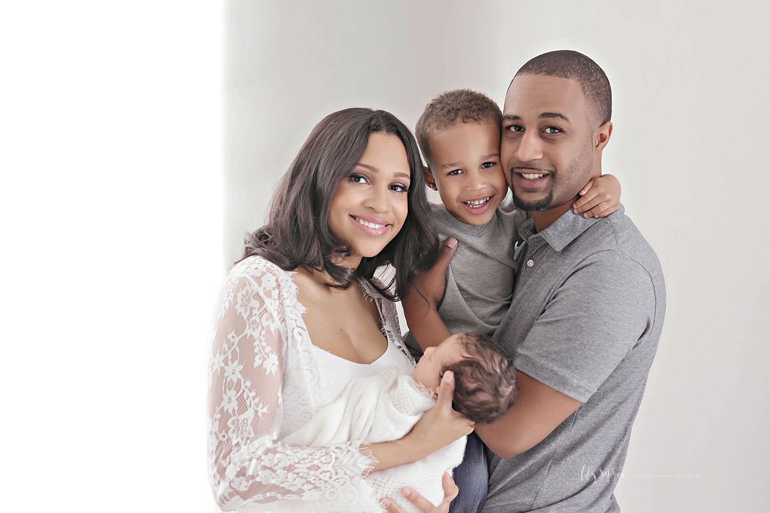 atlanta-georgia-natural-light-newborn-baby-piedmont-hospital-session-lifestyle_0624.jpg