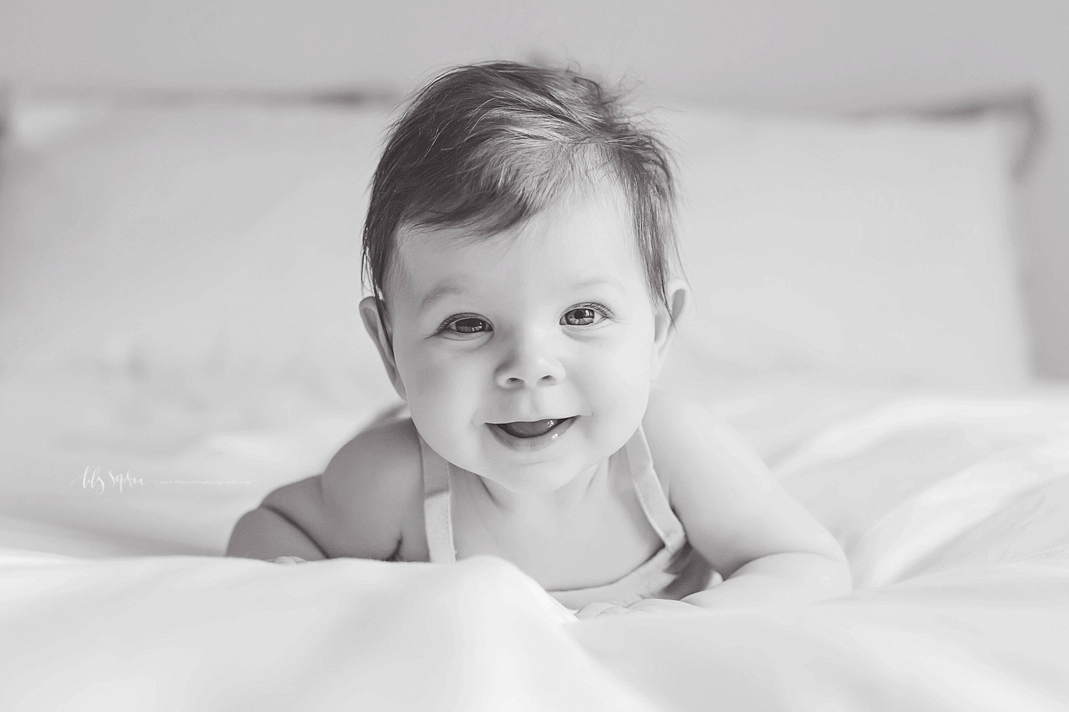 atlanta-georgia-natural-light-studio-grant-park-six-months-milestone-baby-girl-photographer_0823.jpg