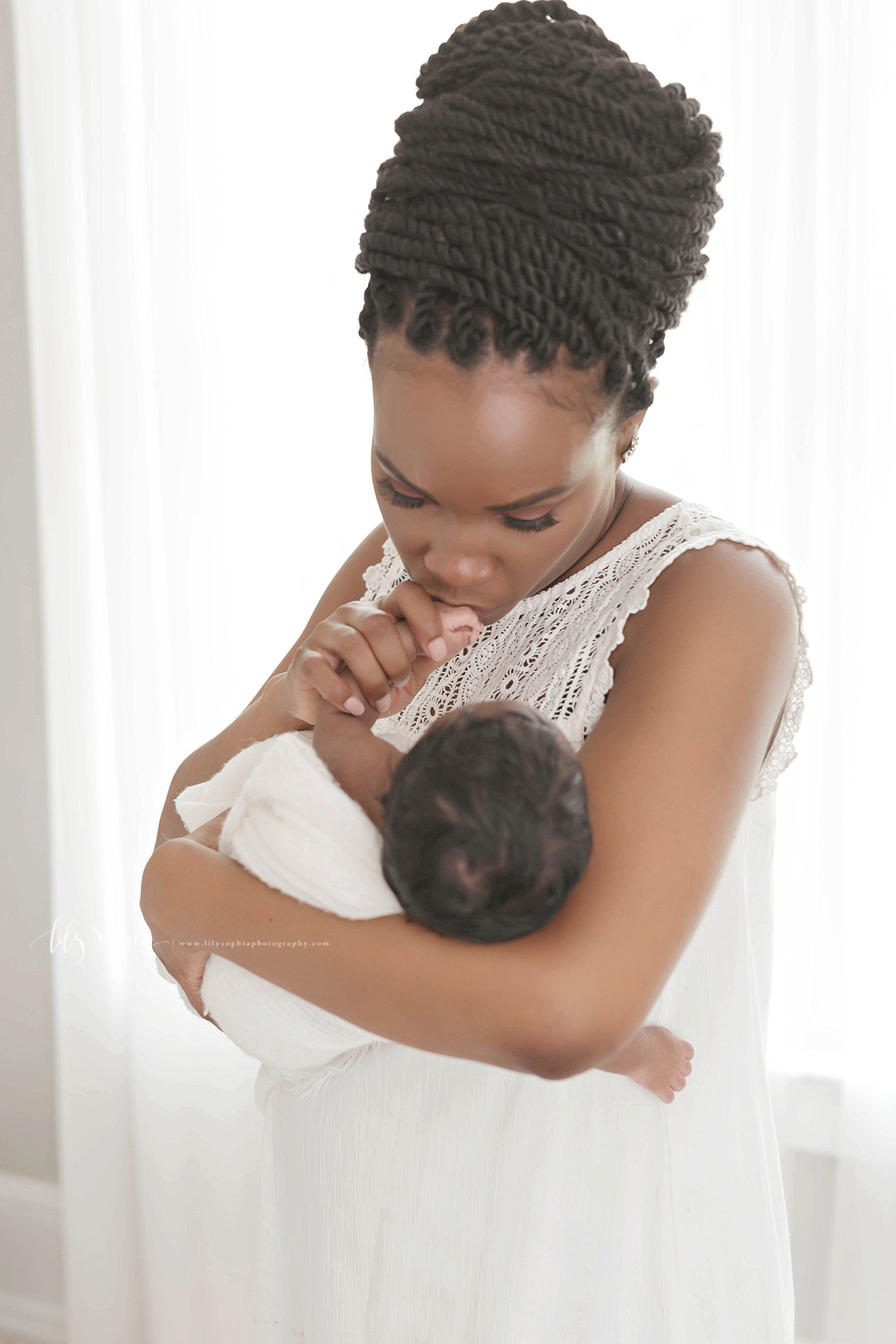 atlanta-georgia-natural-light-studio-grant-park-newborn-baby-boy-big-brother-photographer_0880.jpg