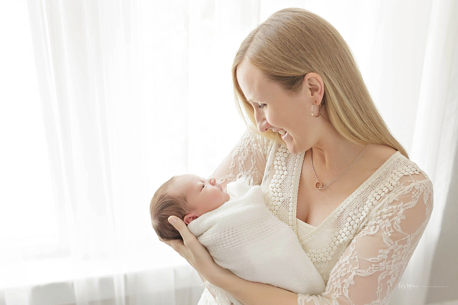 atlanta-georgia-natural-light-studio-grant-park-expecting-pregnancy-baby-boy-newborn-photography_0991.jpg