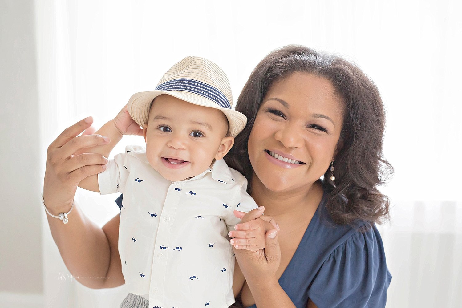 atlanta-georgia-natural-light-studio-grant-park-newborn-family-intimate-lace-indian-photographer-baby-girl_1220.jpg