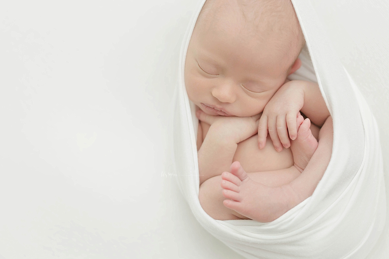 atlanta-georgia-natural-light-studio-grant-park-newborn-family-intimate-lace-indian-photographer-baby-girl_1127.jpg