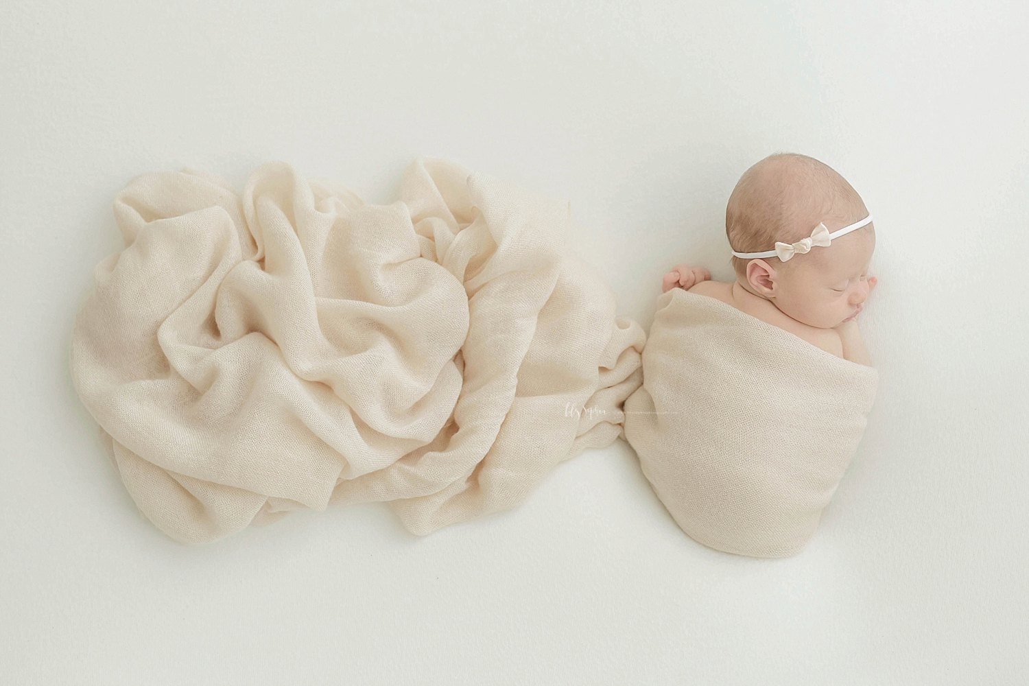 atlanta-georgia-natural-light-studio-grant-park-newborn-family-intimate-lace-indian-photographer-baby-girl_1129.jpg