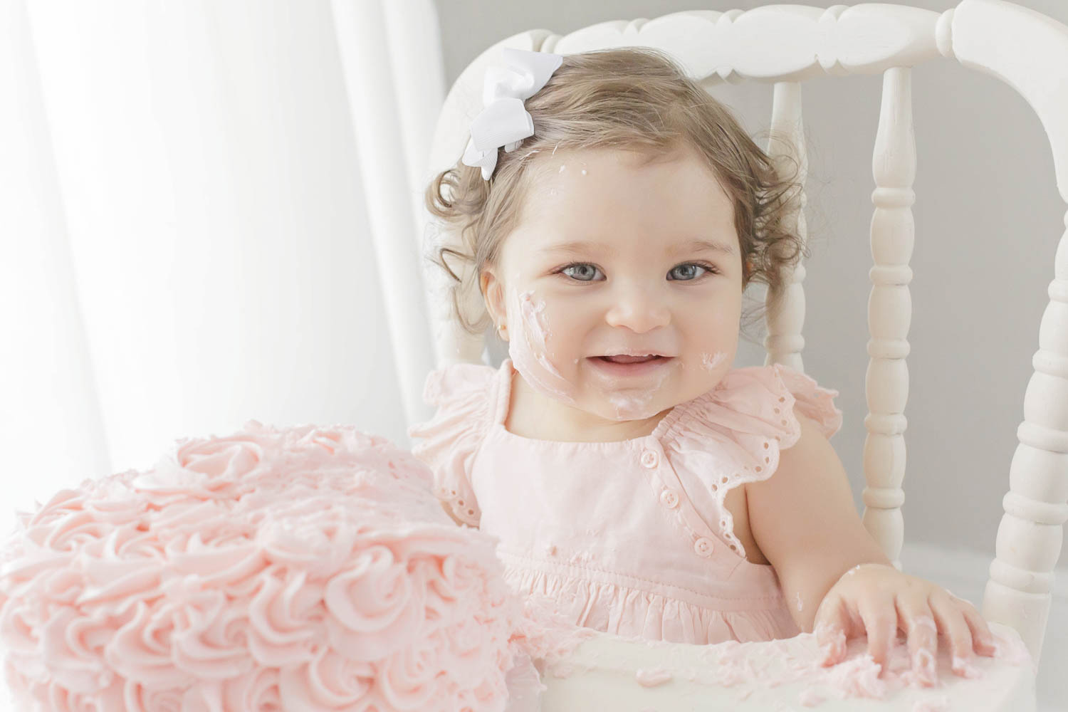 ATLANTA_SMASH_CAKE_FIRST_BIRTHDAY_BABY_PHOTOGRAPHY-43.jpg