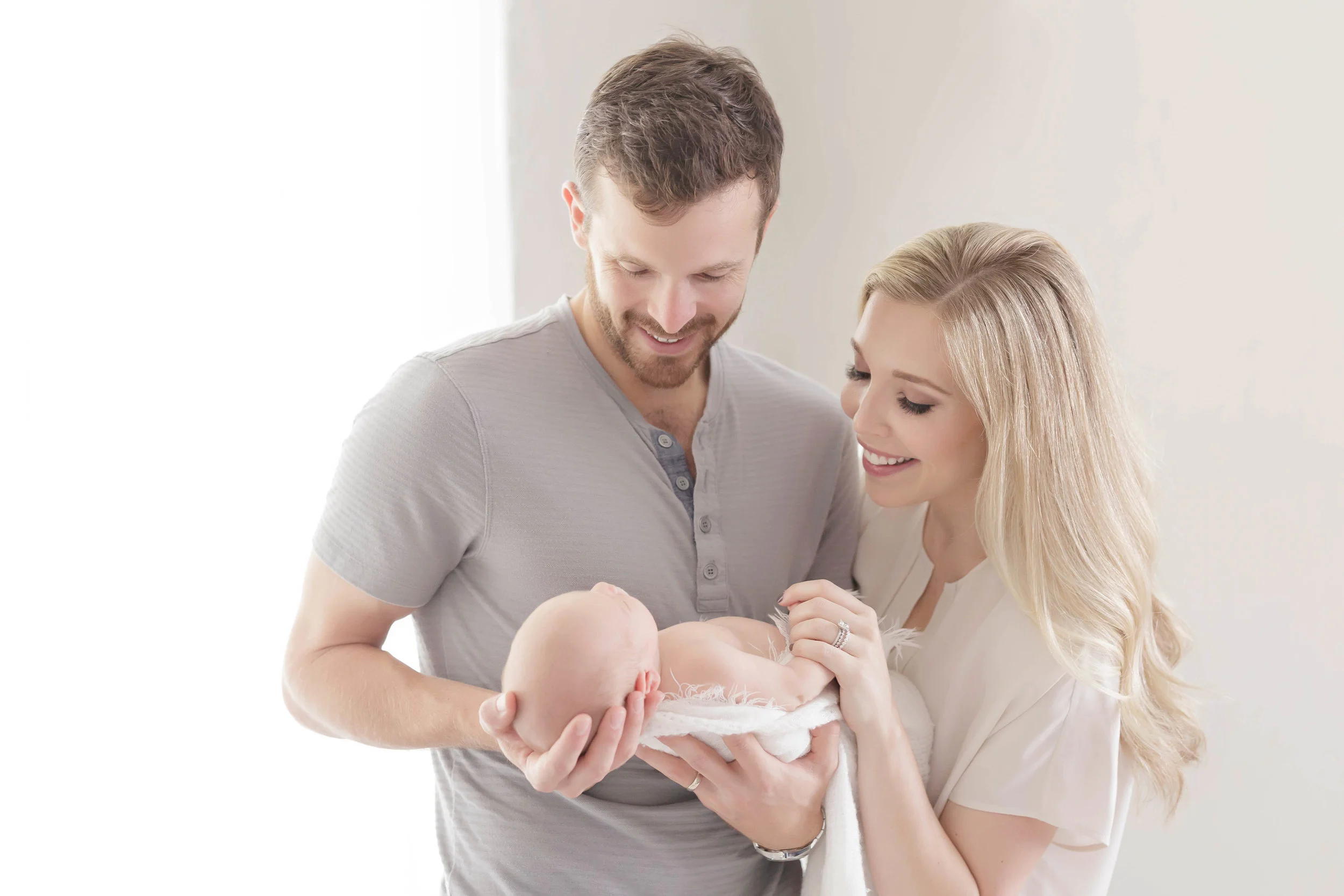 BROWN_NEWBORN_HIRES-57.jpg