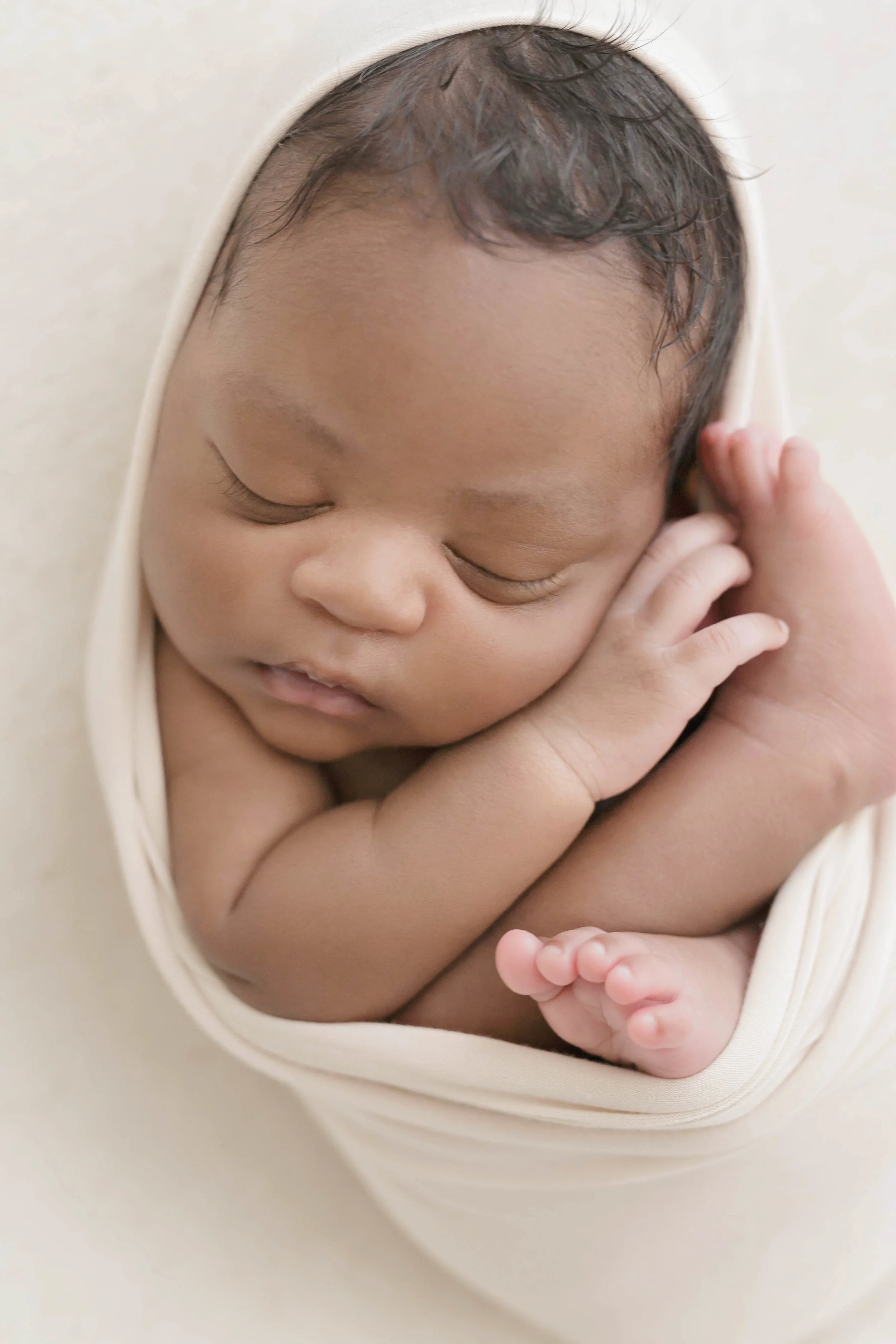 CARSON_NEWBORN_HIRES-12.jpg