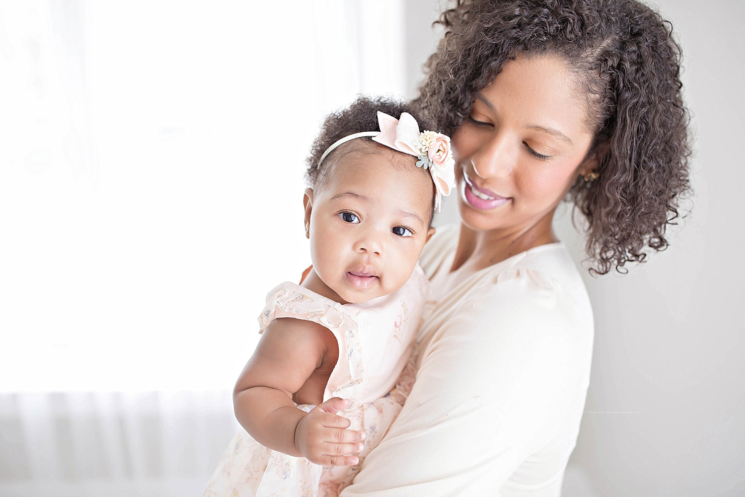 atlanta-georgia-natural-light-studio-grant-park-six-months-baby-girl_1869.jpg