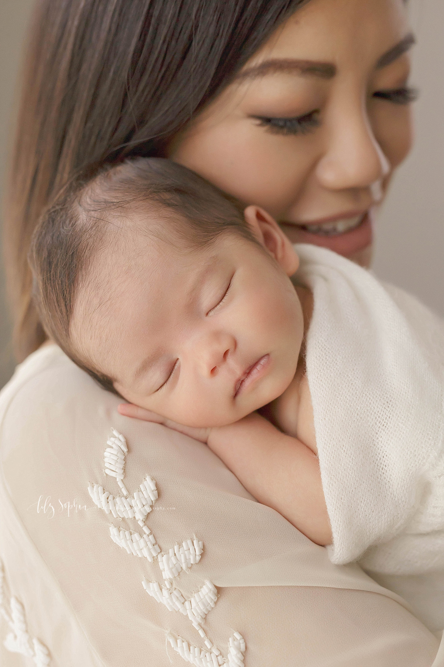 atlanta-georgia-natural-light-studio-grant-park-six-months-baby-girl_2029.jpg