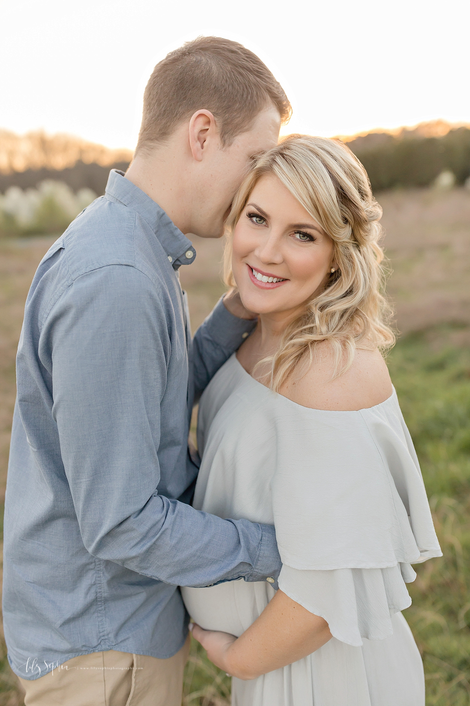 atlanta-georgia-natural-light-studio-intown-brookhaven-field-sunset-maternity-dogs-outdoor-session_3102.jpg