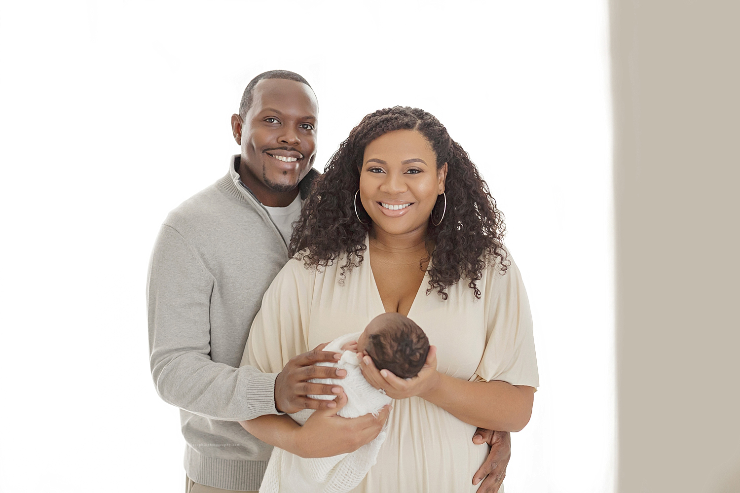 atlanta-georgia-natural-light-studio-intown-newborn-baby-boy-african-american-family_3129.jpg